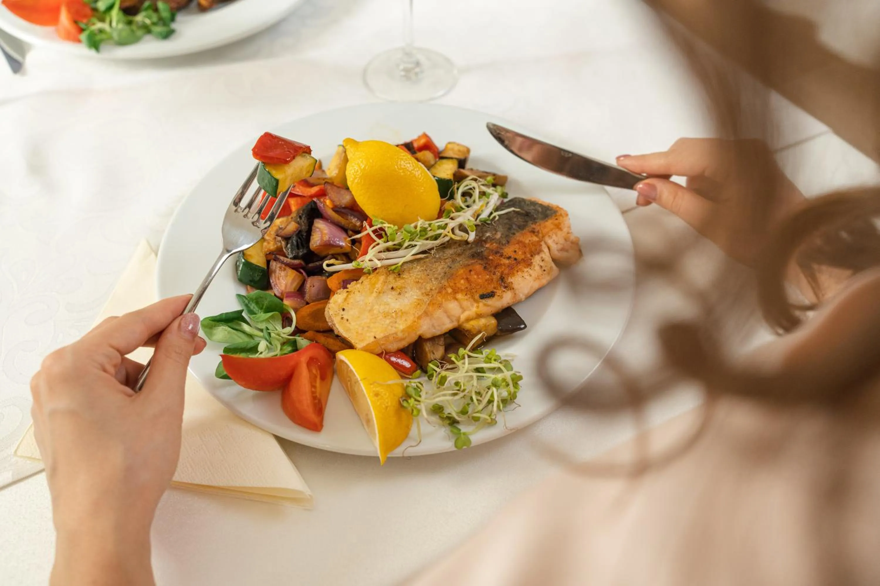 Restaurant/places to eat in Kikelet Club Hotel