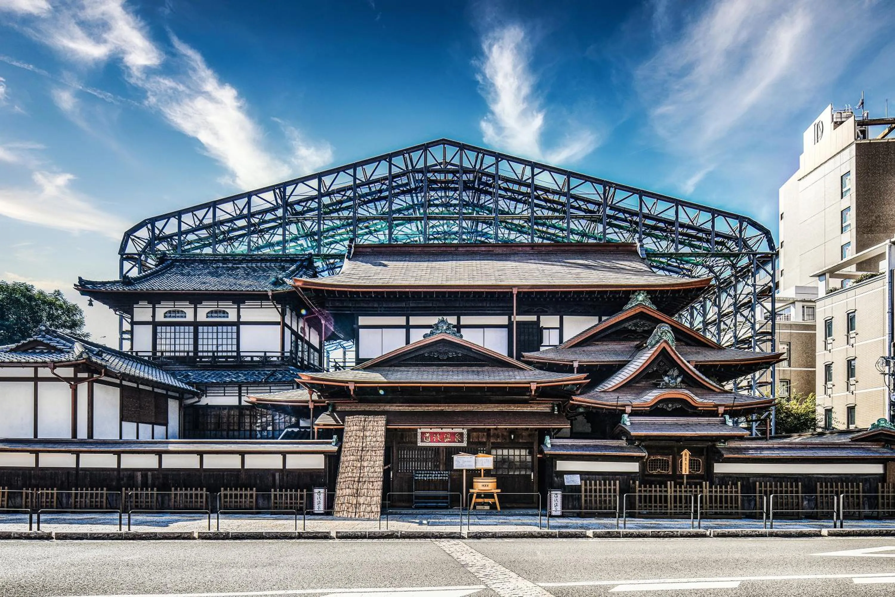 Nearby landmark in REF Matsuyama City Station by VESSEL HOTELS