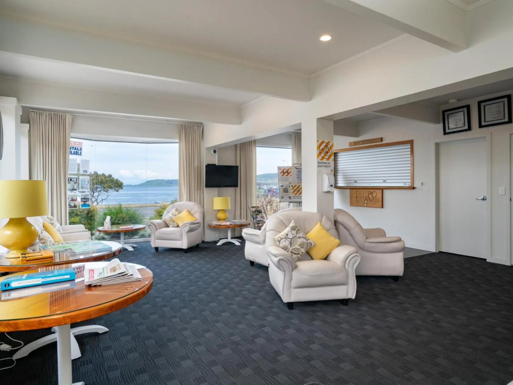 Lobby or reception in Ika Nui Taupo