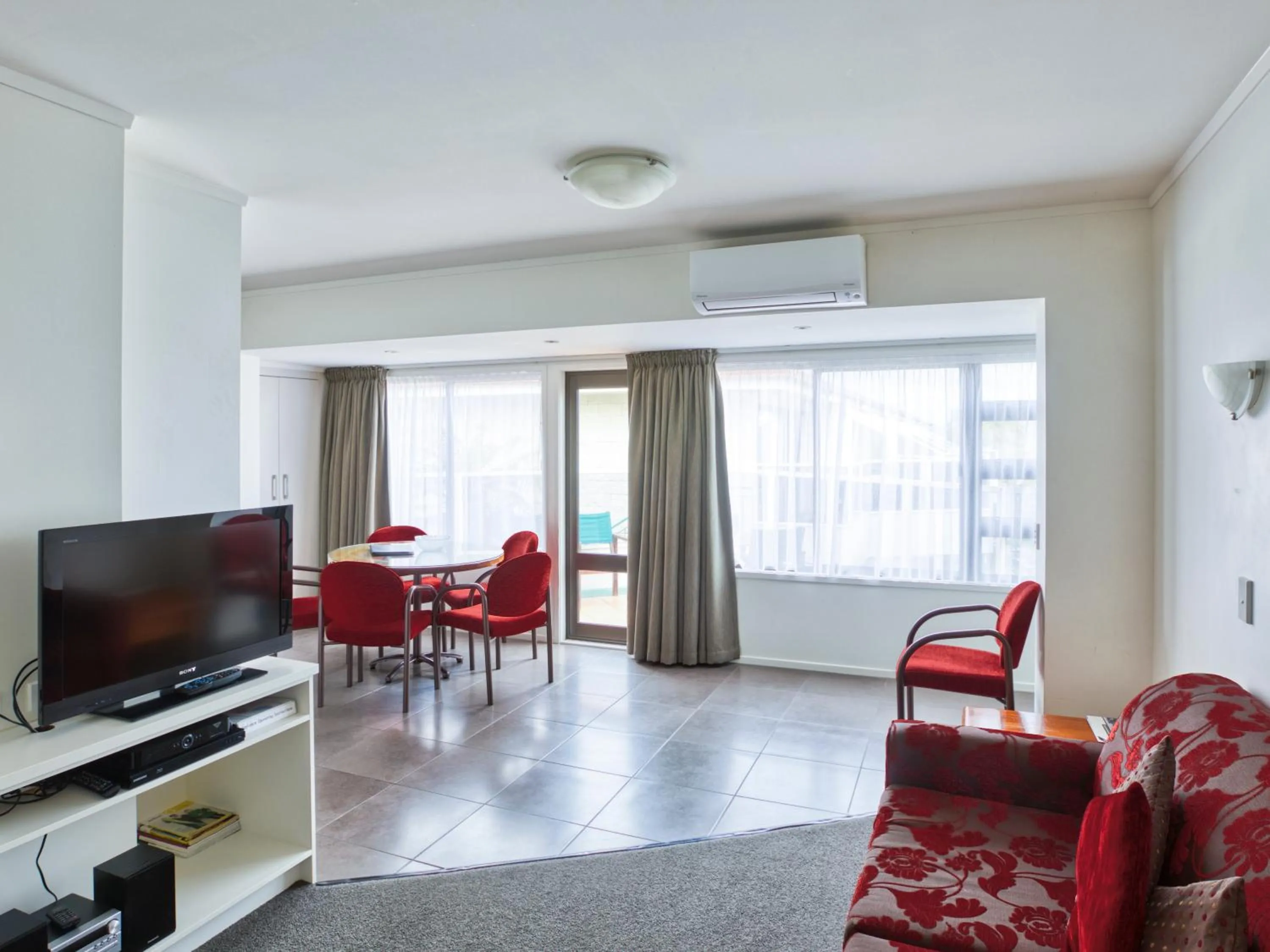 Living room in Ika Nui Taupo