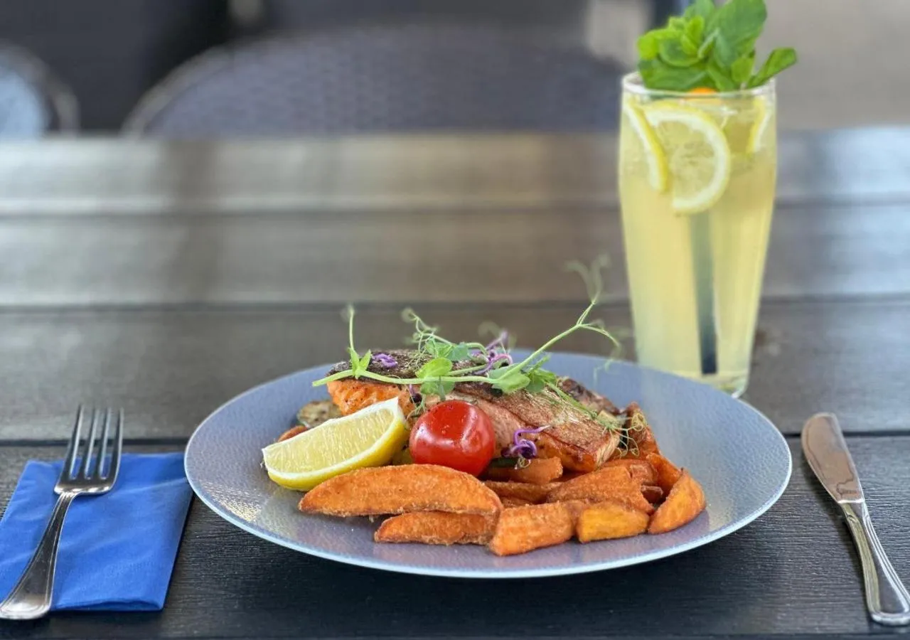 Food in Hotel Marina Port