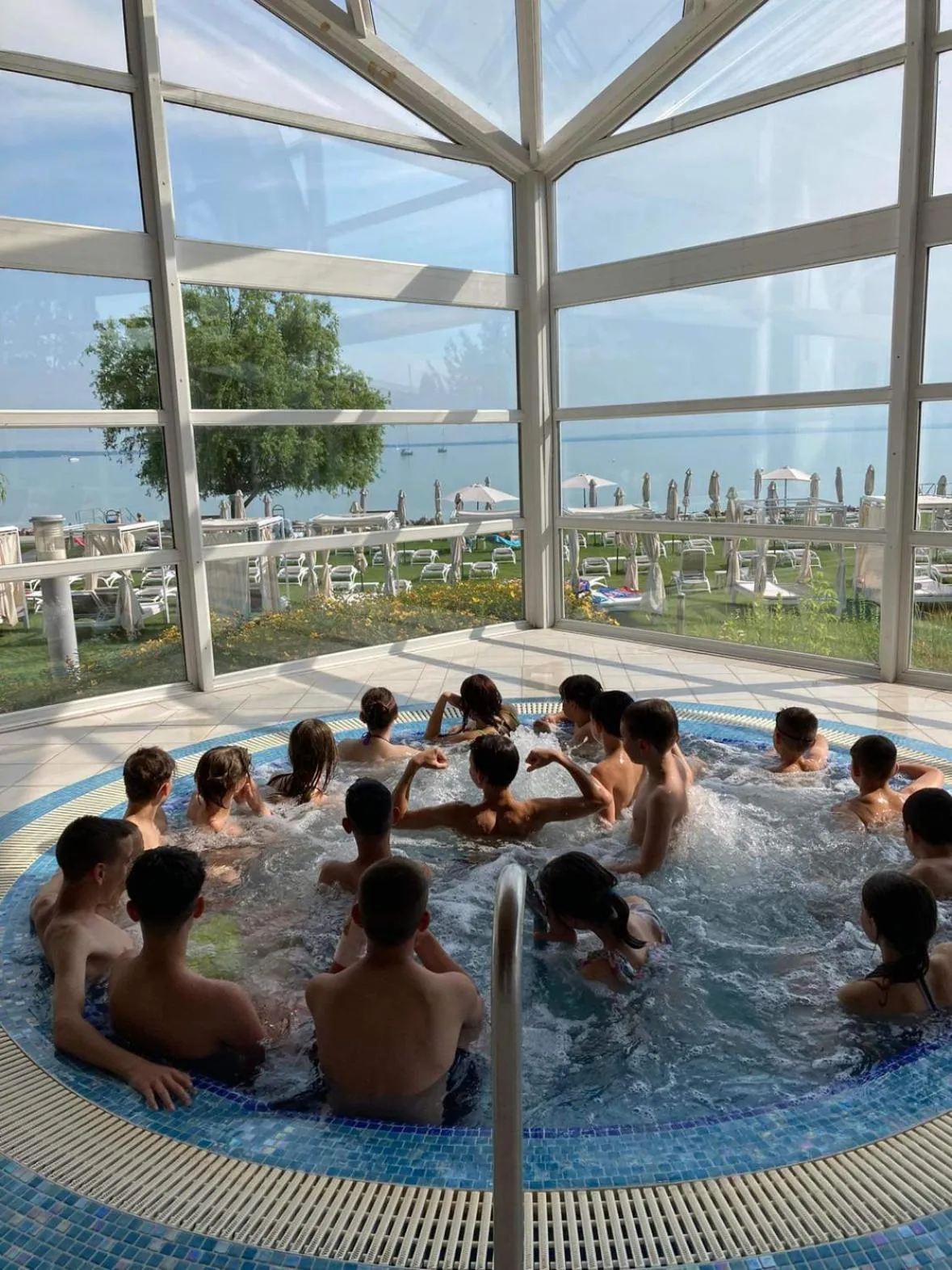 Swimming pool in Hotel Marina Port