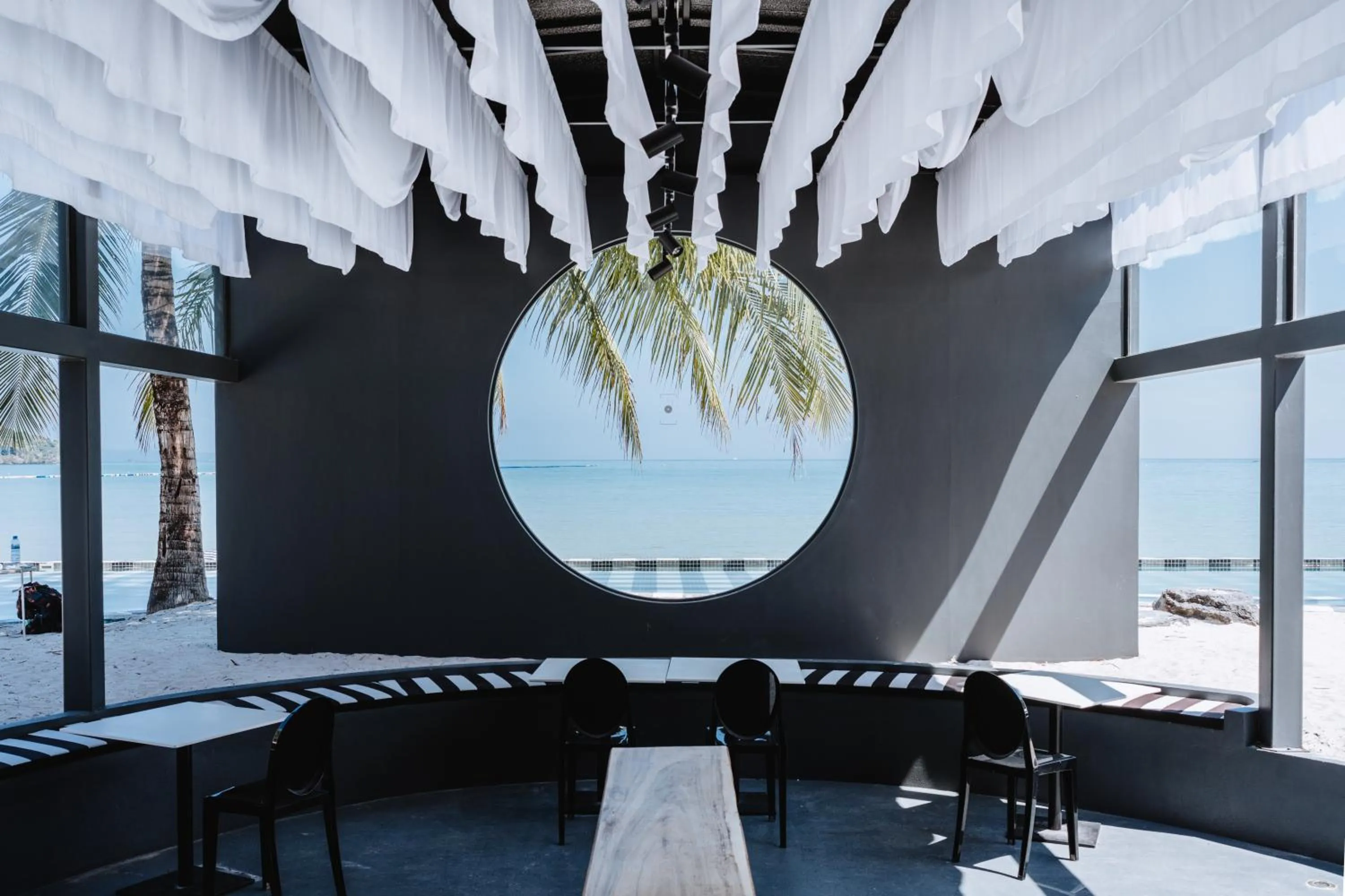 Property building in Foto Hotel Phuket Beachfront