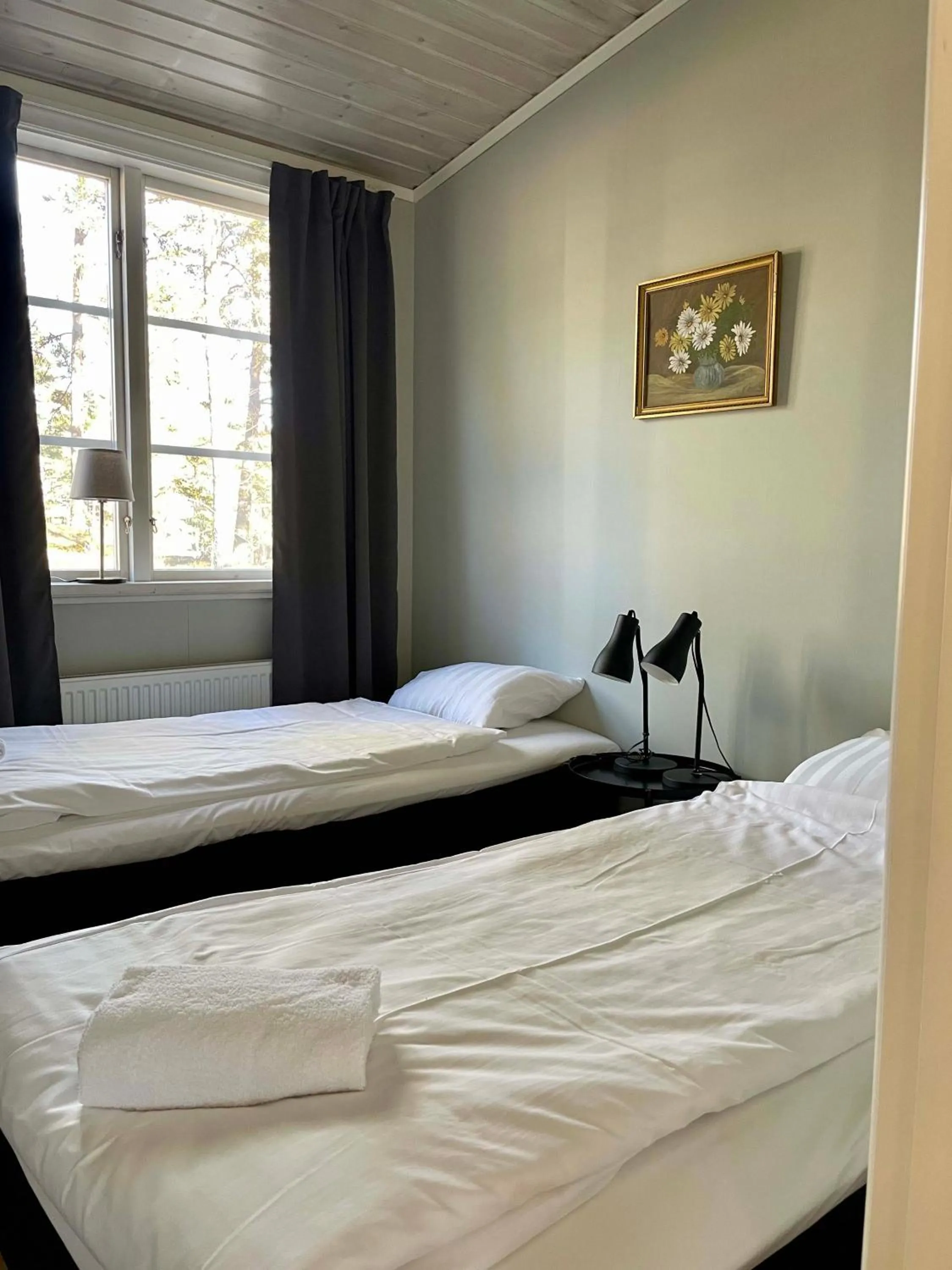 Bed in Bergs Gård & Hållsvikens Gård