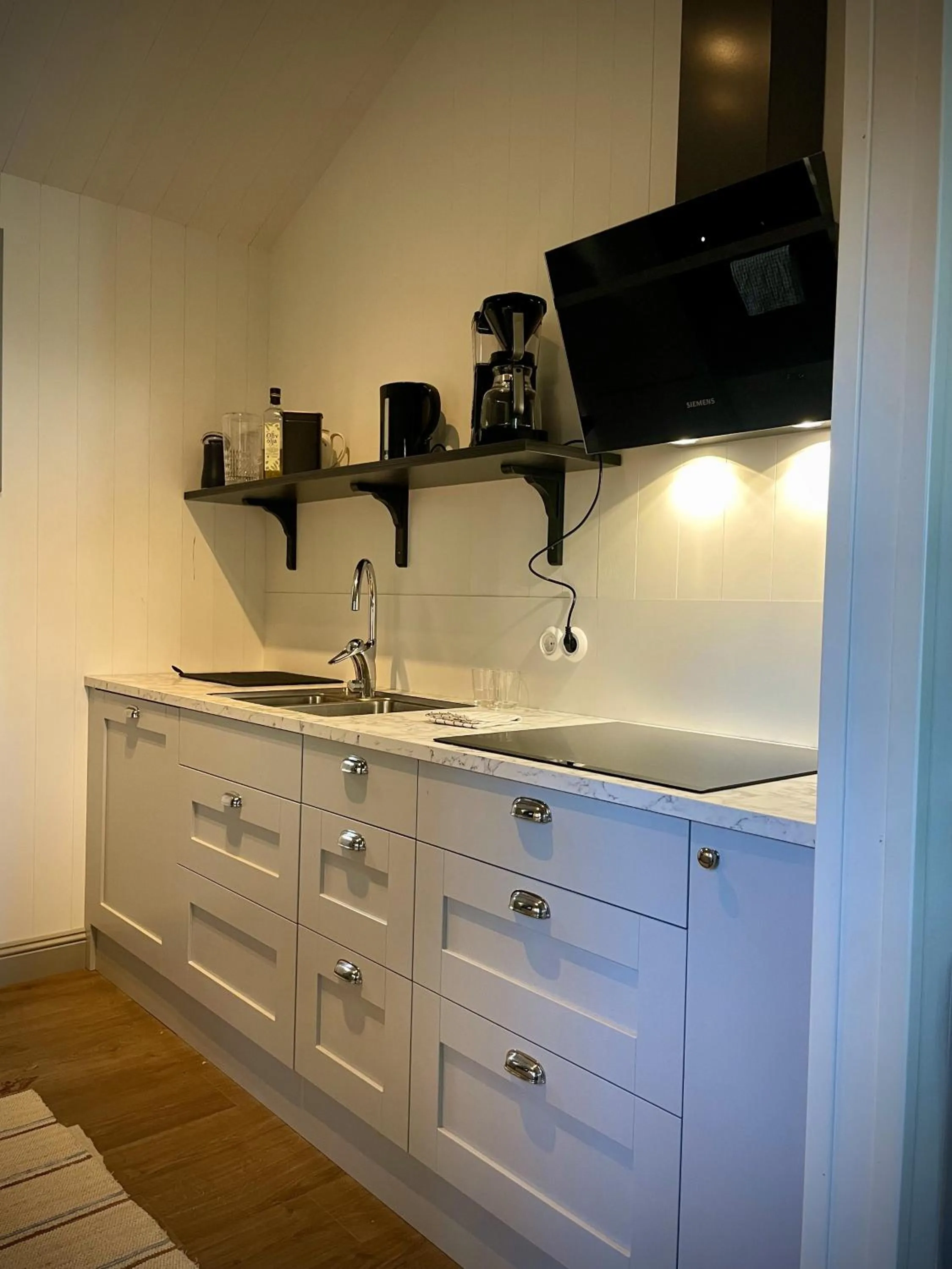 Bergs Gård & Hållsvikens Gård