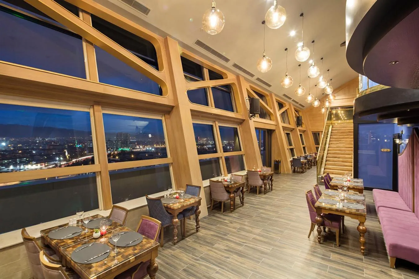 Lounge or bar in Grand Millennium Konya