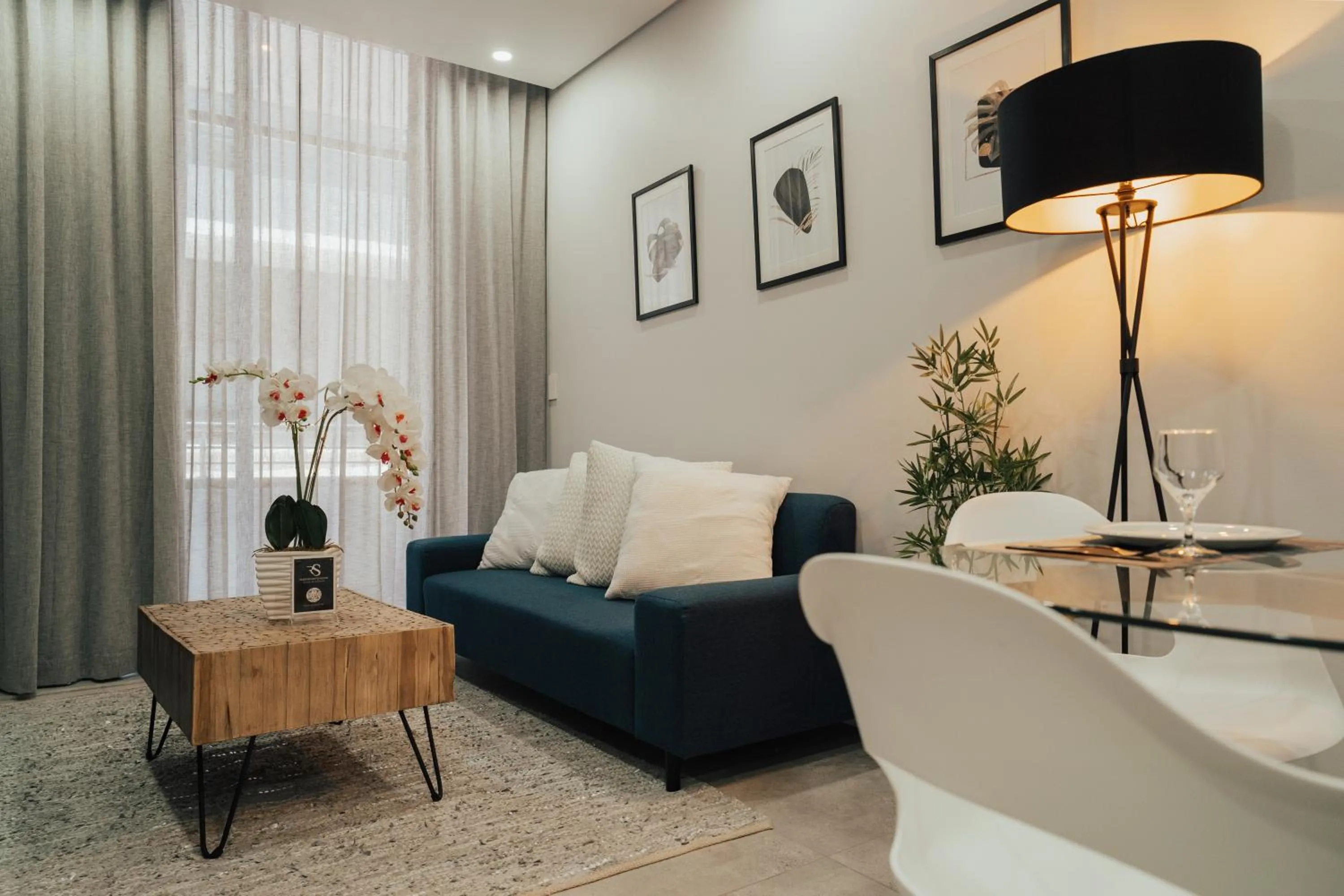 Living room in Reserved Suites Illovo