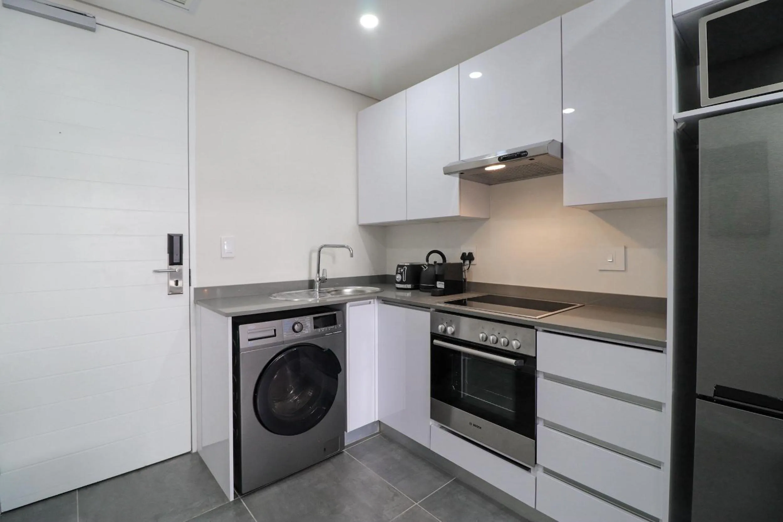 Coffee/tea facilities in Reserved Suites Illovo