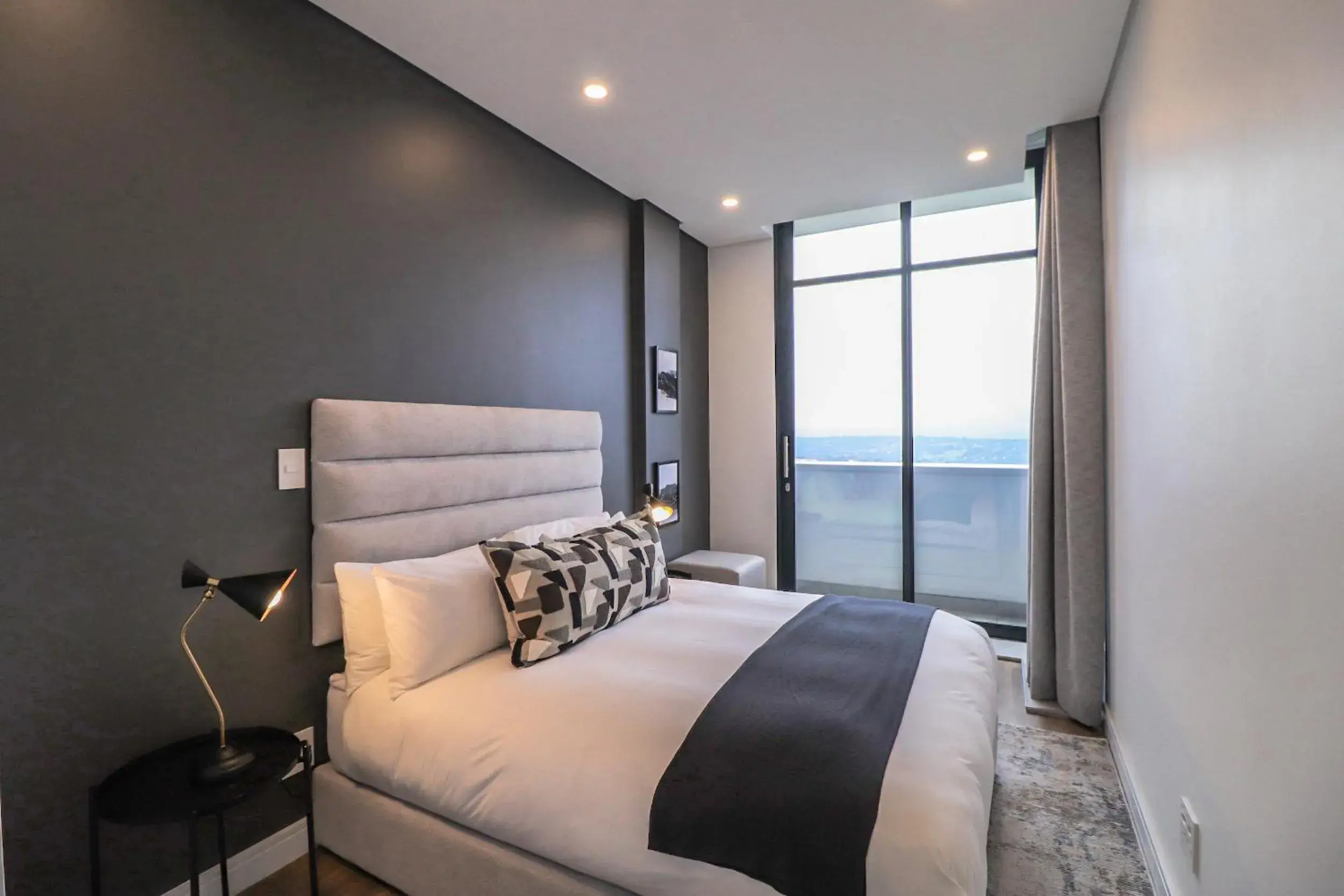 Superior Apartment in Reserved Suites Illovo Superior Apartment in Reserved Suites Illovo