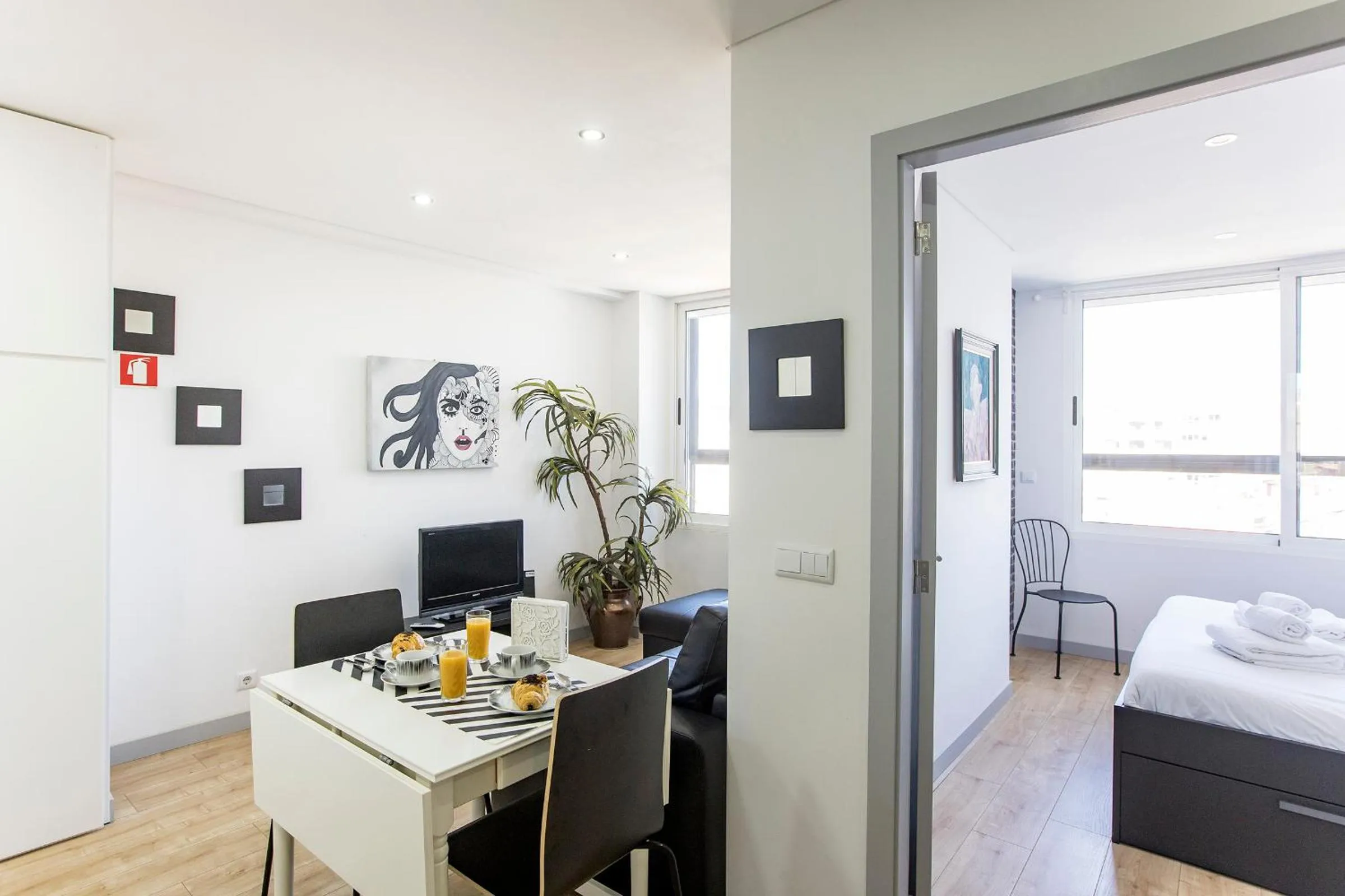 1BR Flat in Trindade w/ AC by metro station