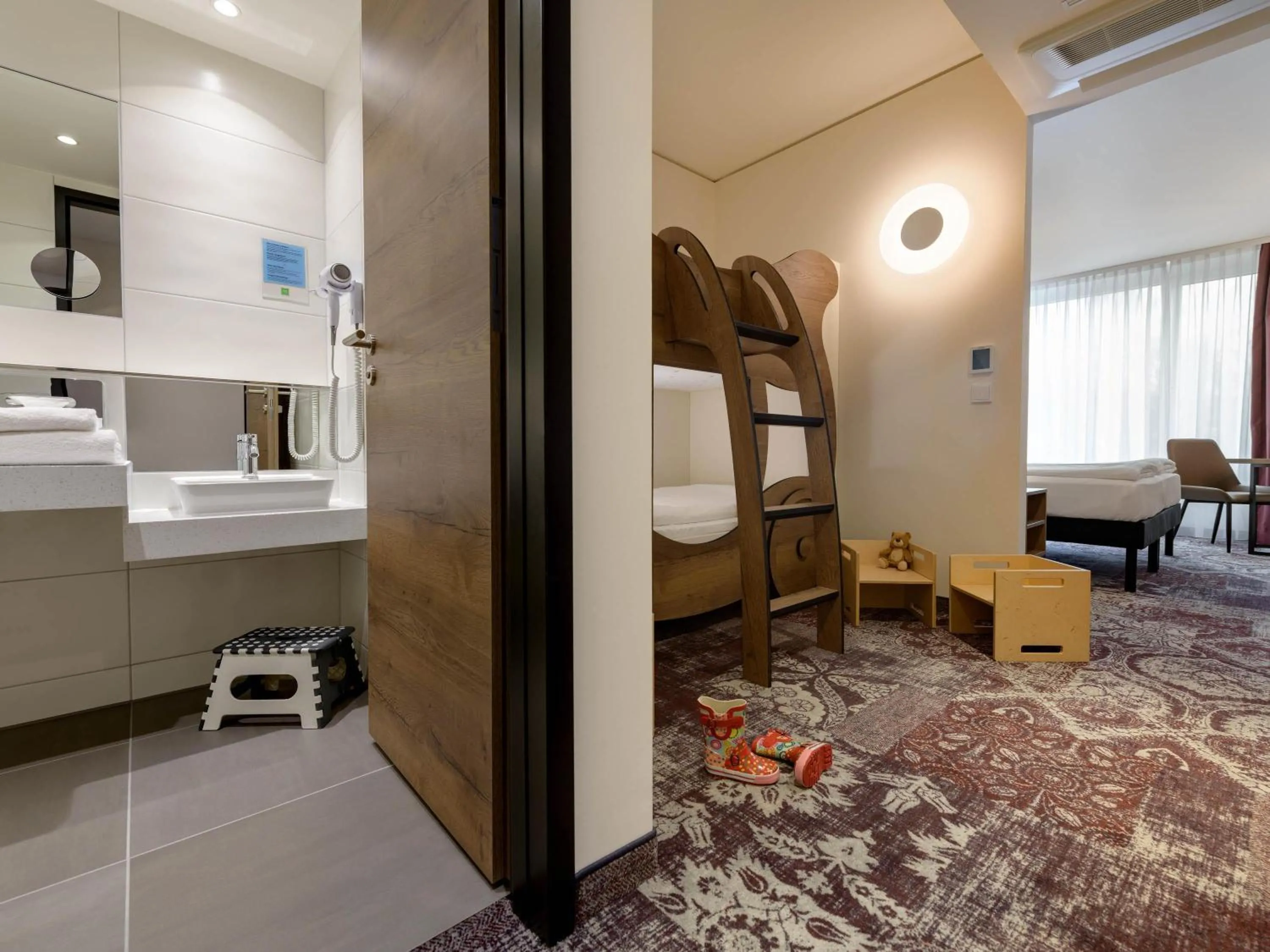 Bedroom, Bed in ibis Styles Coburg