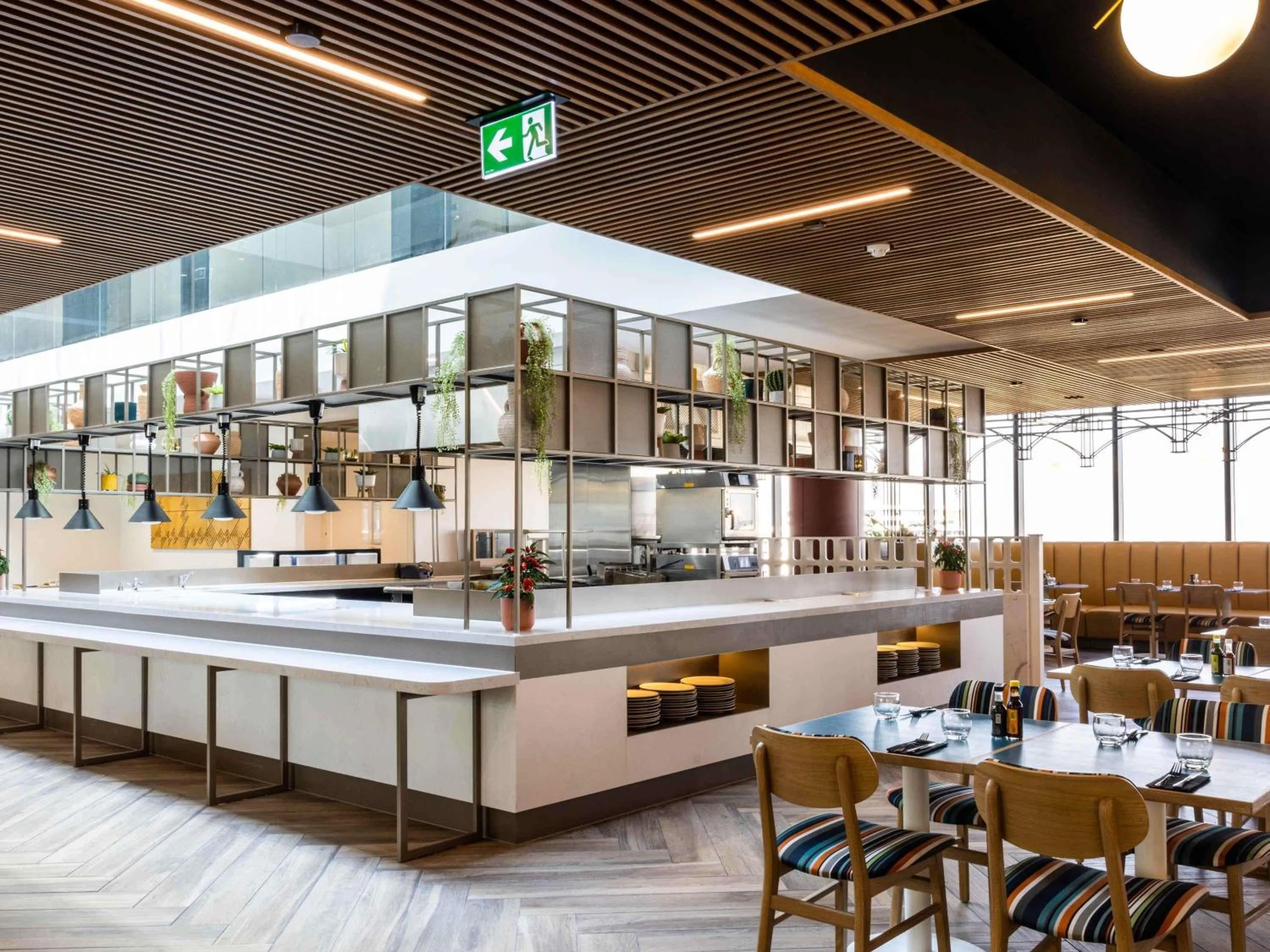 Restaurant/places to eat in Mercure Melbourne Doncaster