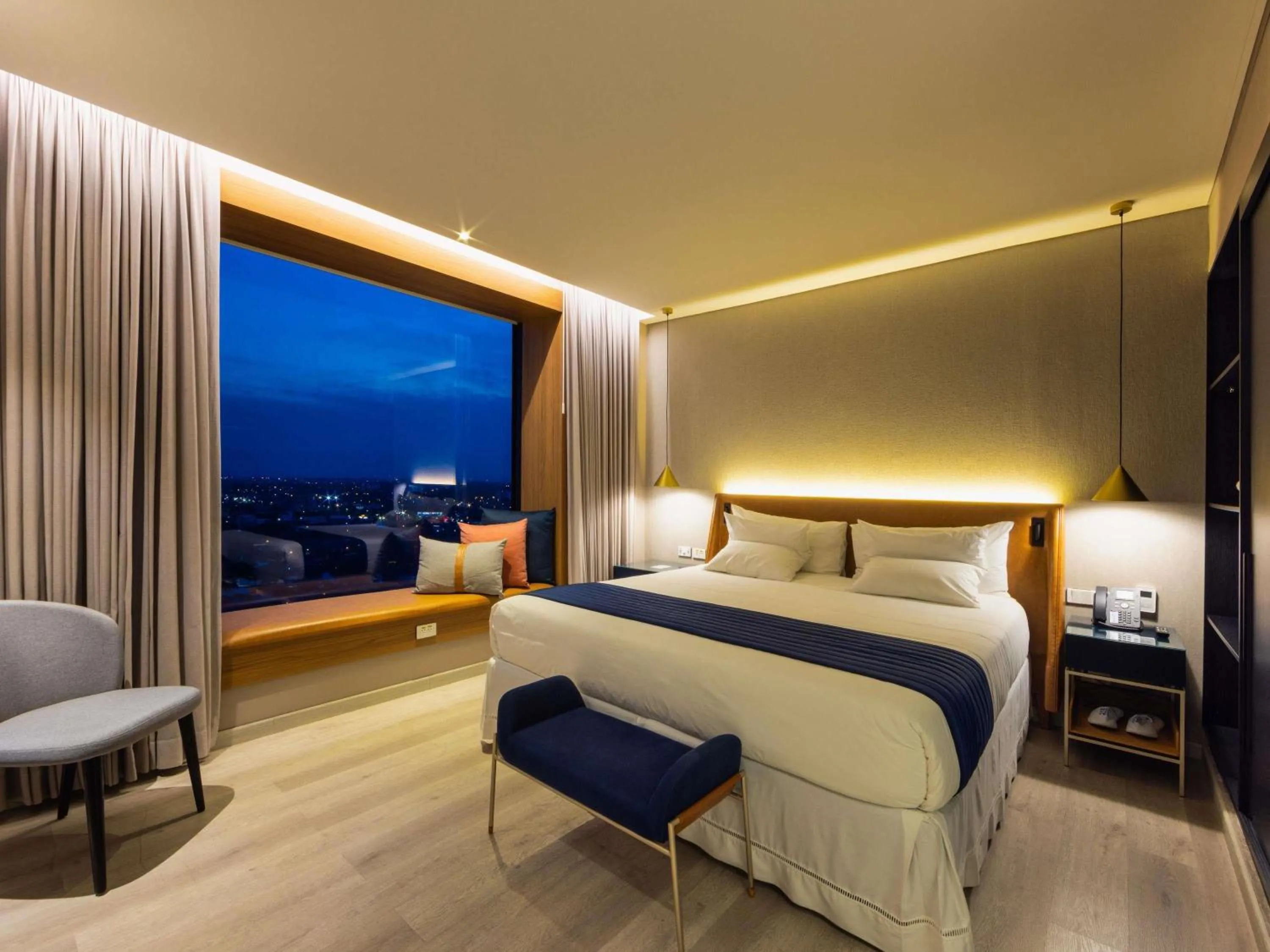 Bedroom, Bed in Novotel Santa Cruz De La Sierra