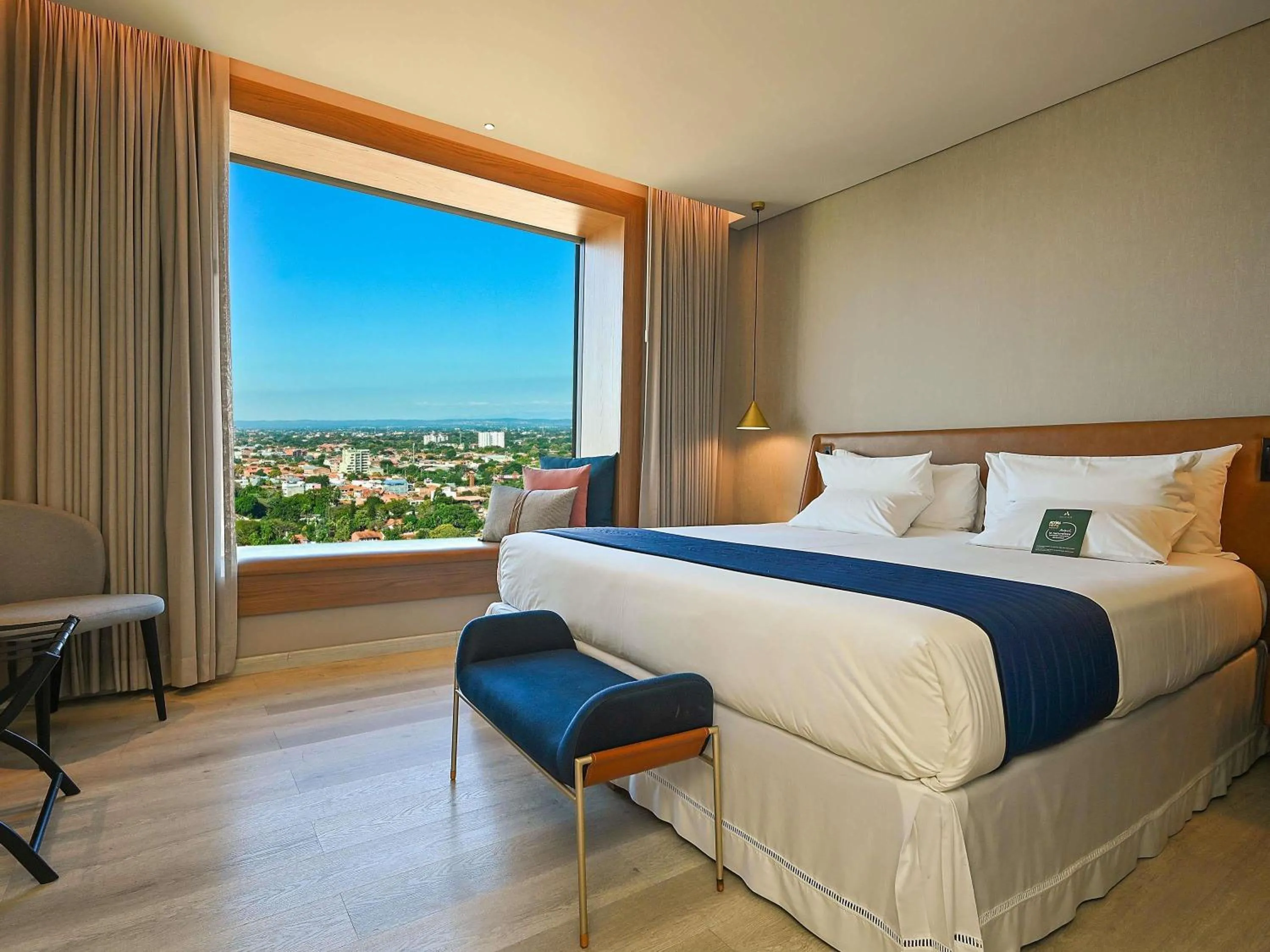 Bedroom, Bed in Novotel Santa Cruz De La Sierra