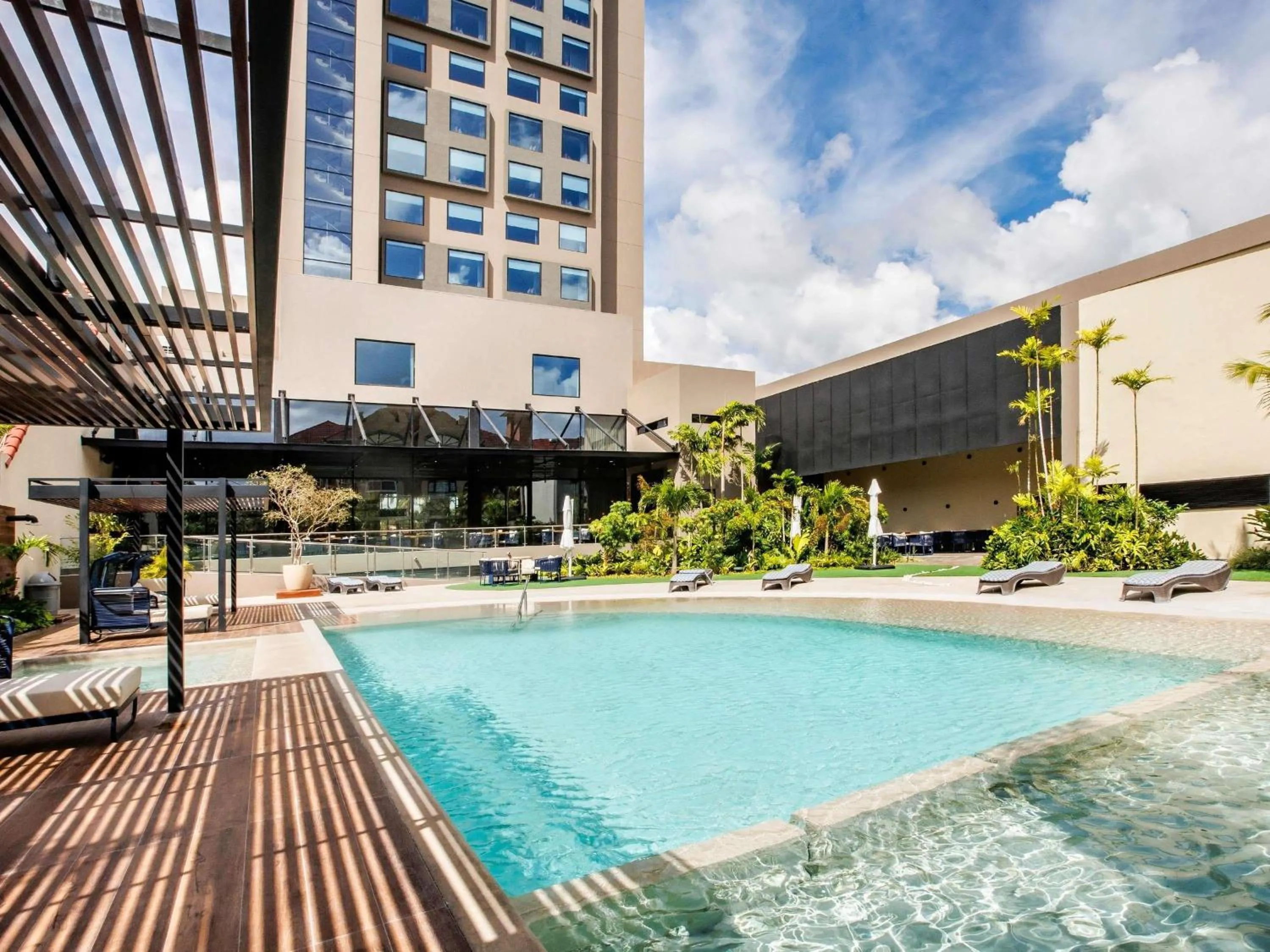 Property building in Novotel Santa Cruz De La Sierra