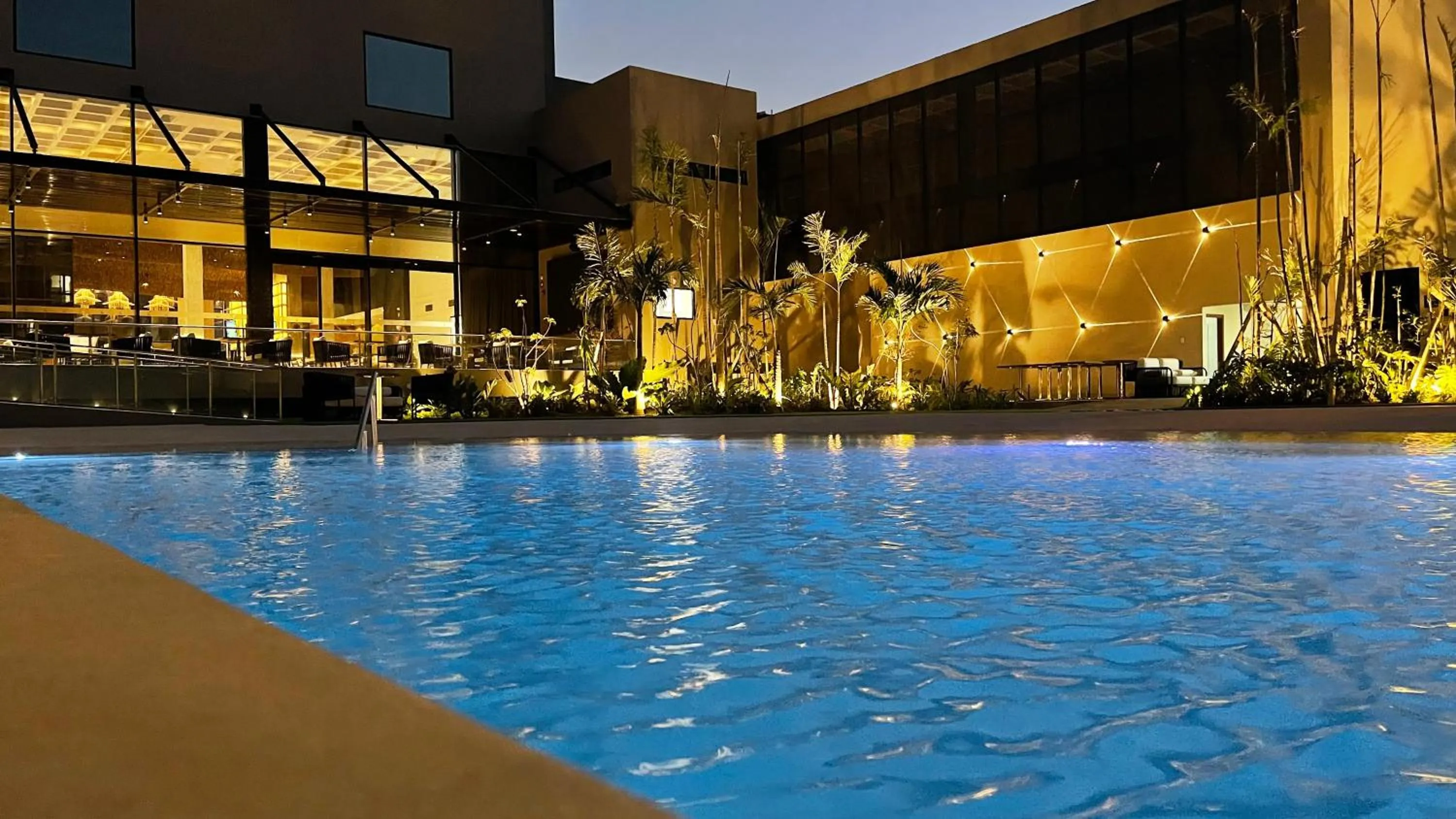 Swimming pool in Novotel Santa Cruz De La Sierra