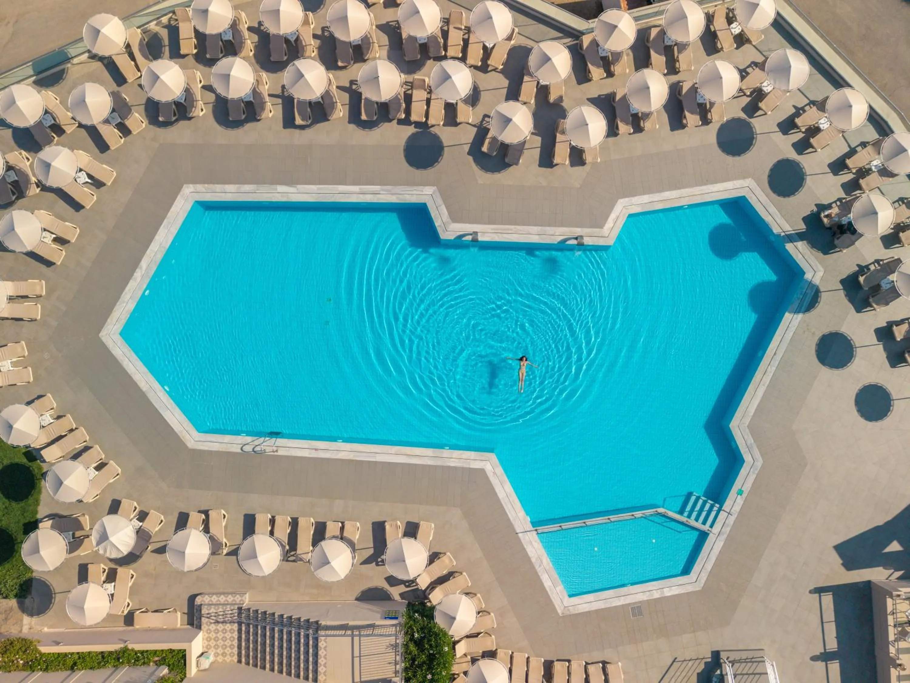 Swimming pool in Themis Beach Hotel