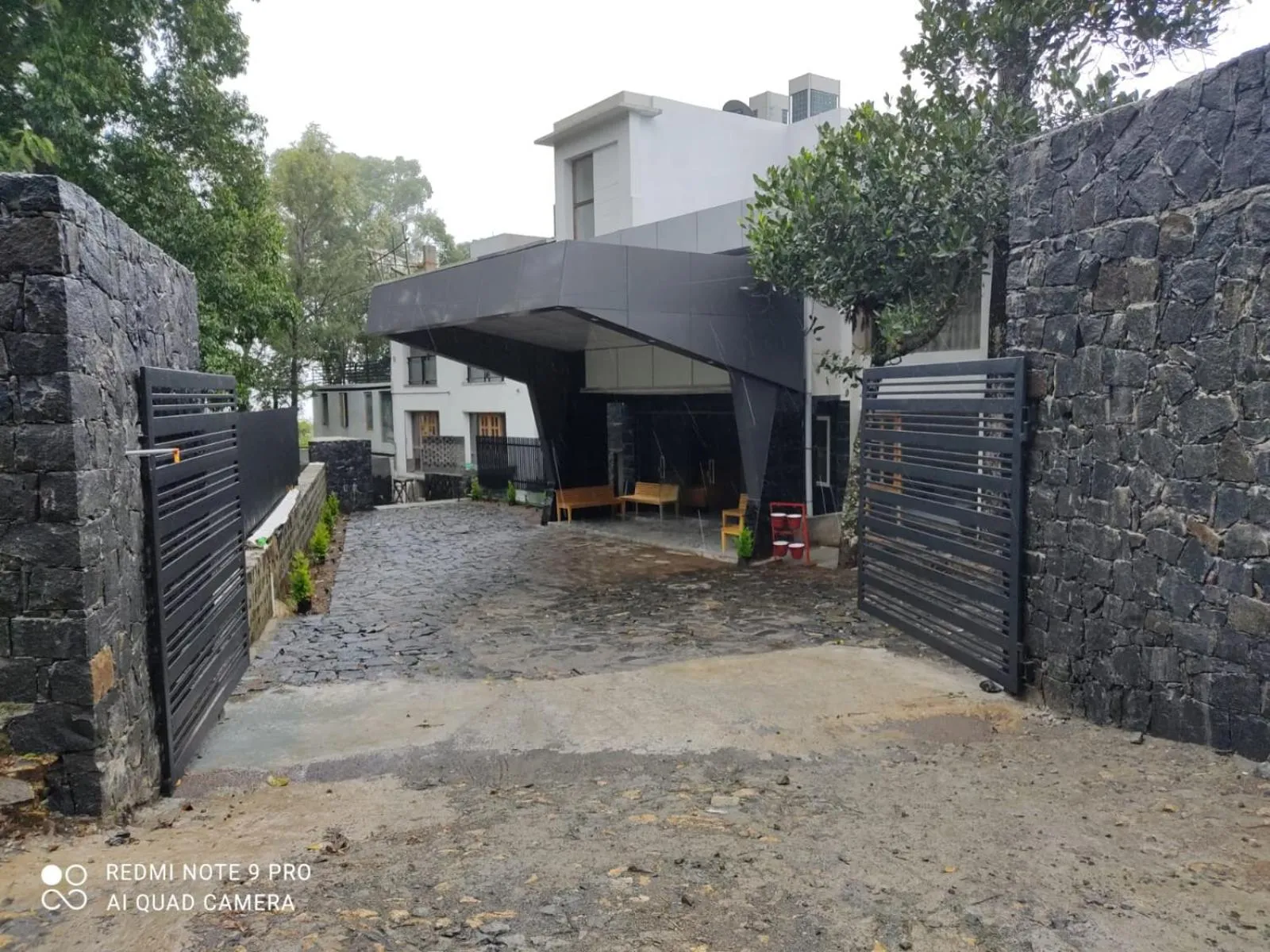 Property building in MERIDIAN HILL TOP YERCAUD
