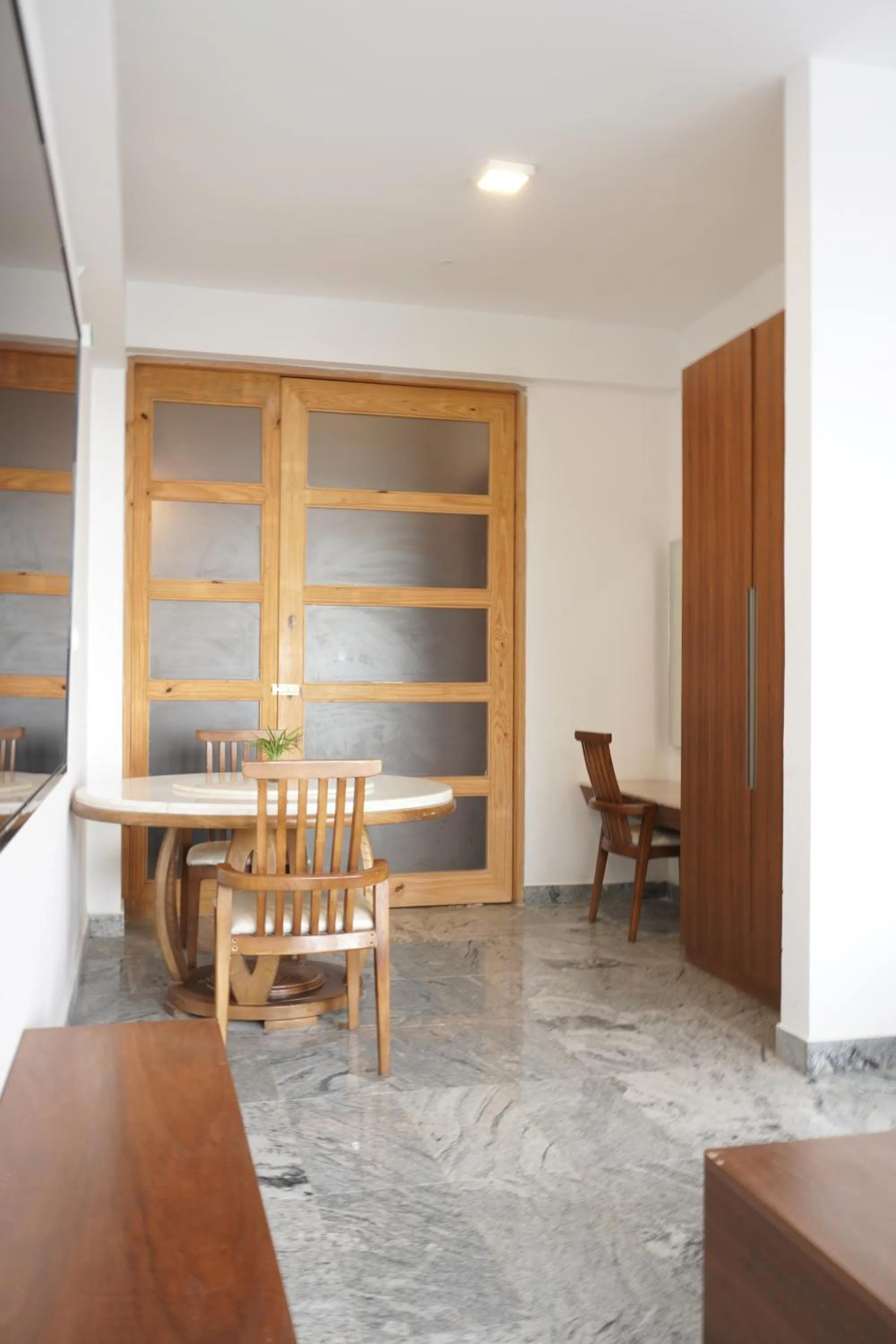 Dining area in MERIDIAN HILL TOP YERCAUD