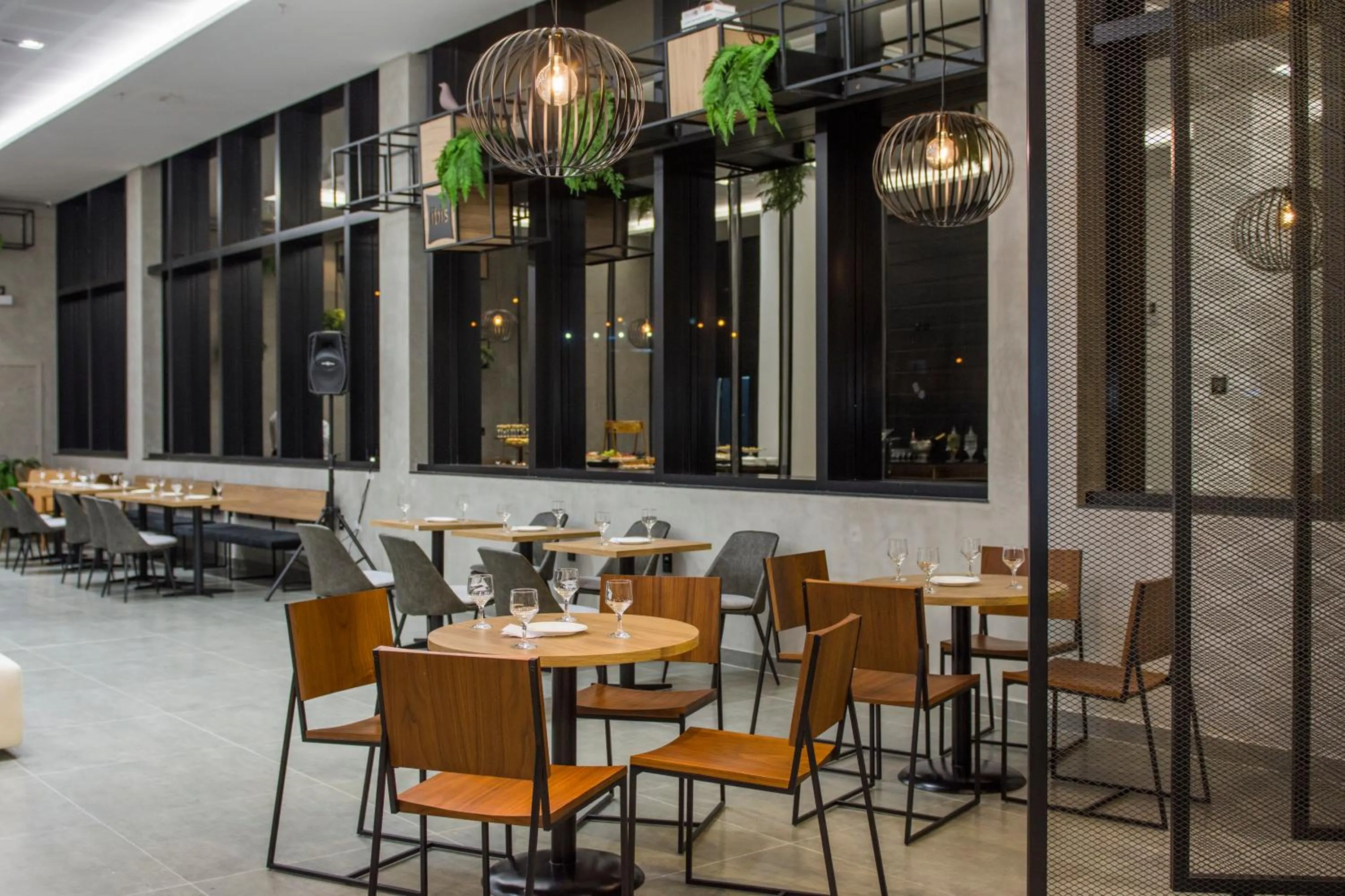 Restaurant/places to eat in ibis Nova Serrana