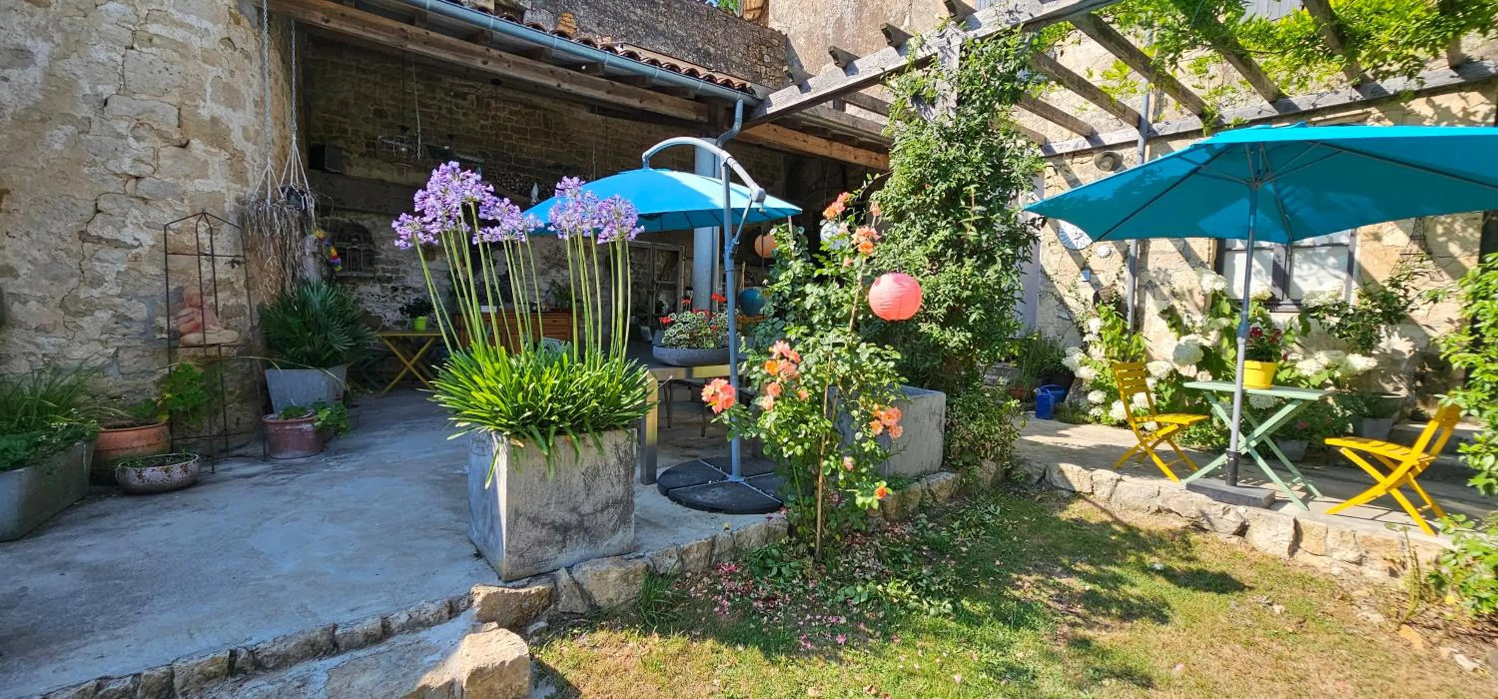 Patio in Maison Fossemagne