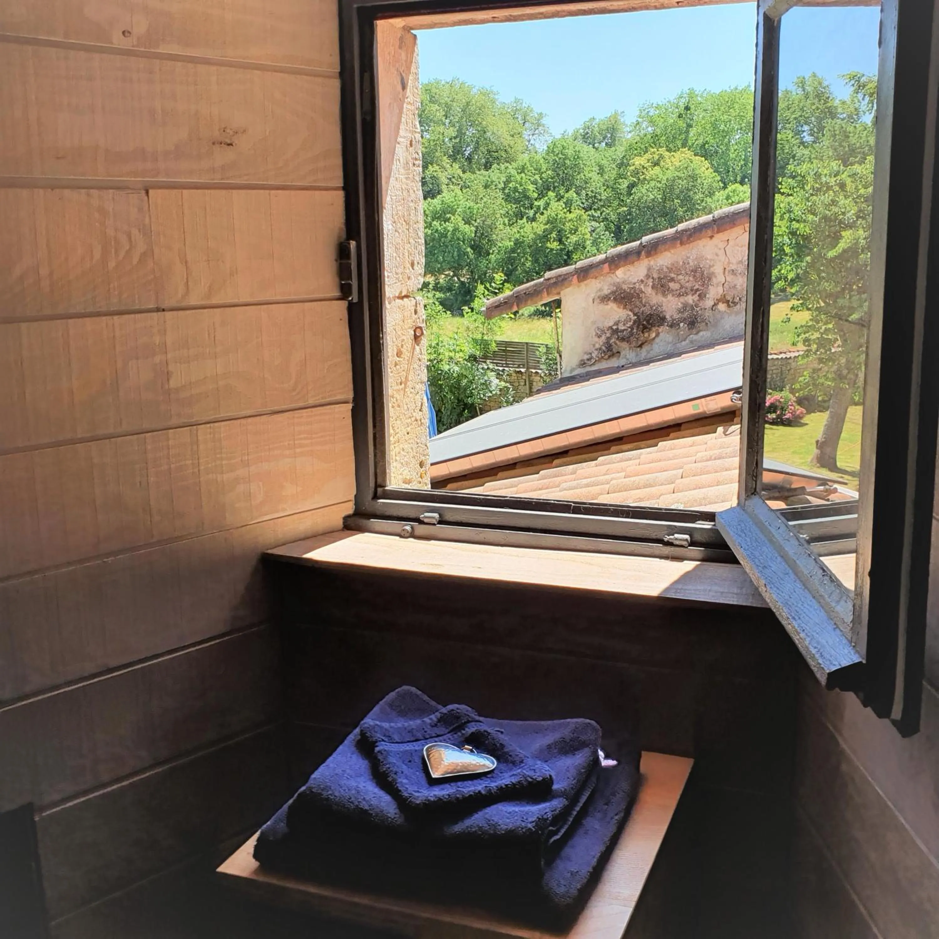 Garden view in Maison Fossemagne