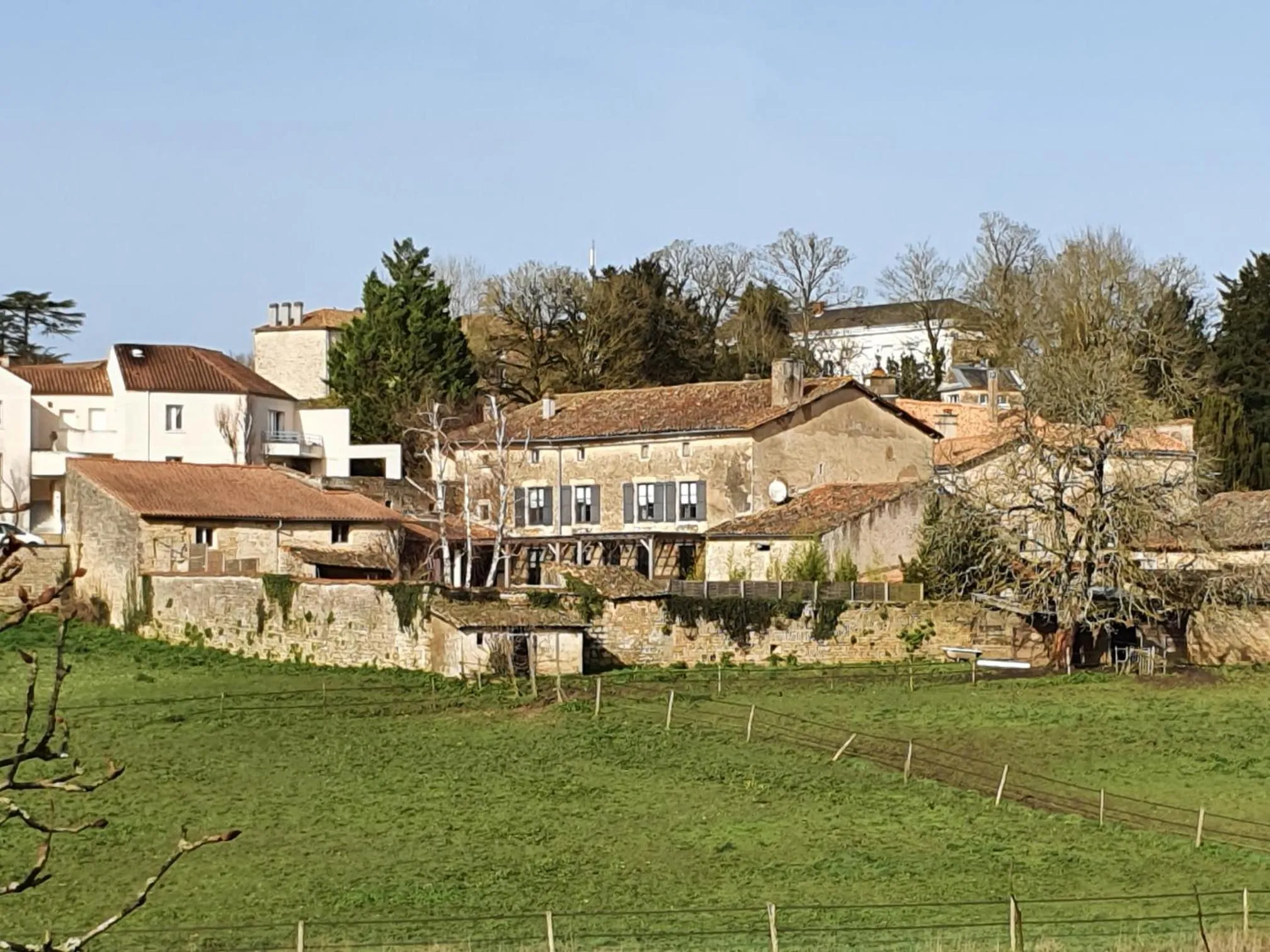 Property building in Maison Fossemagne