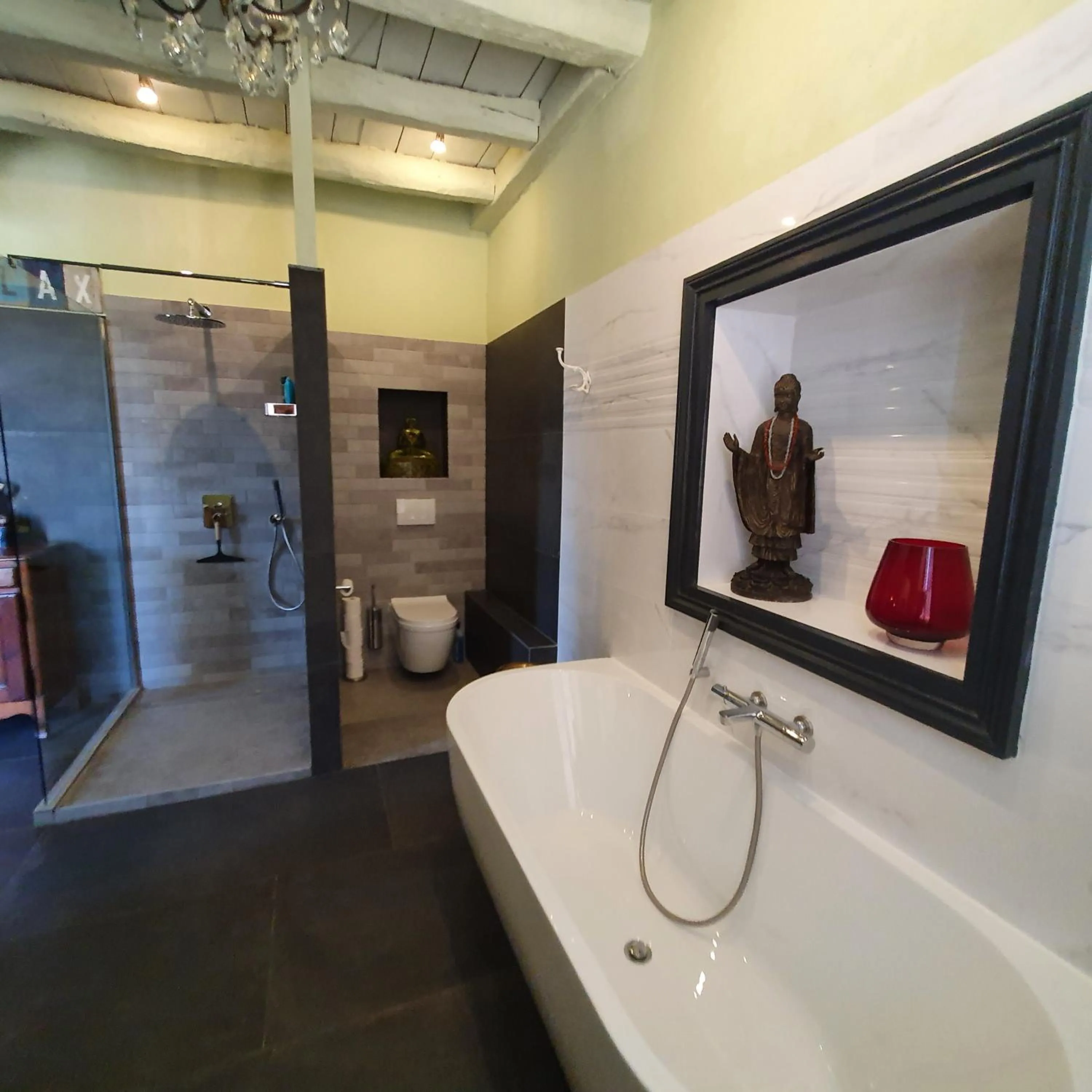 Shower in Maison Fossemagne