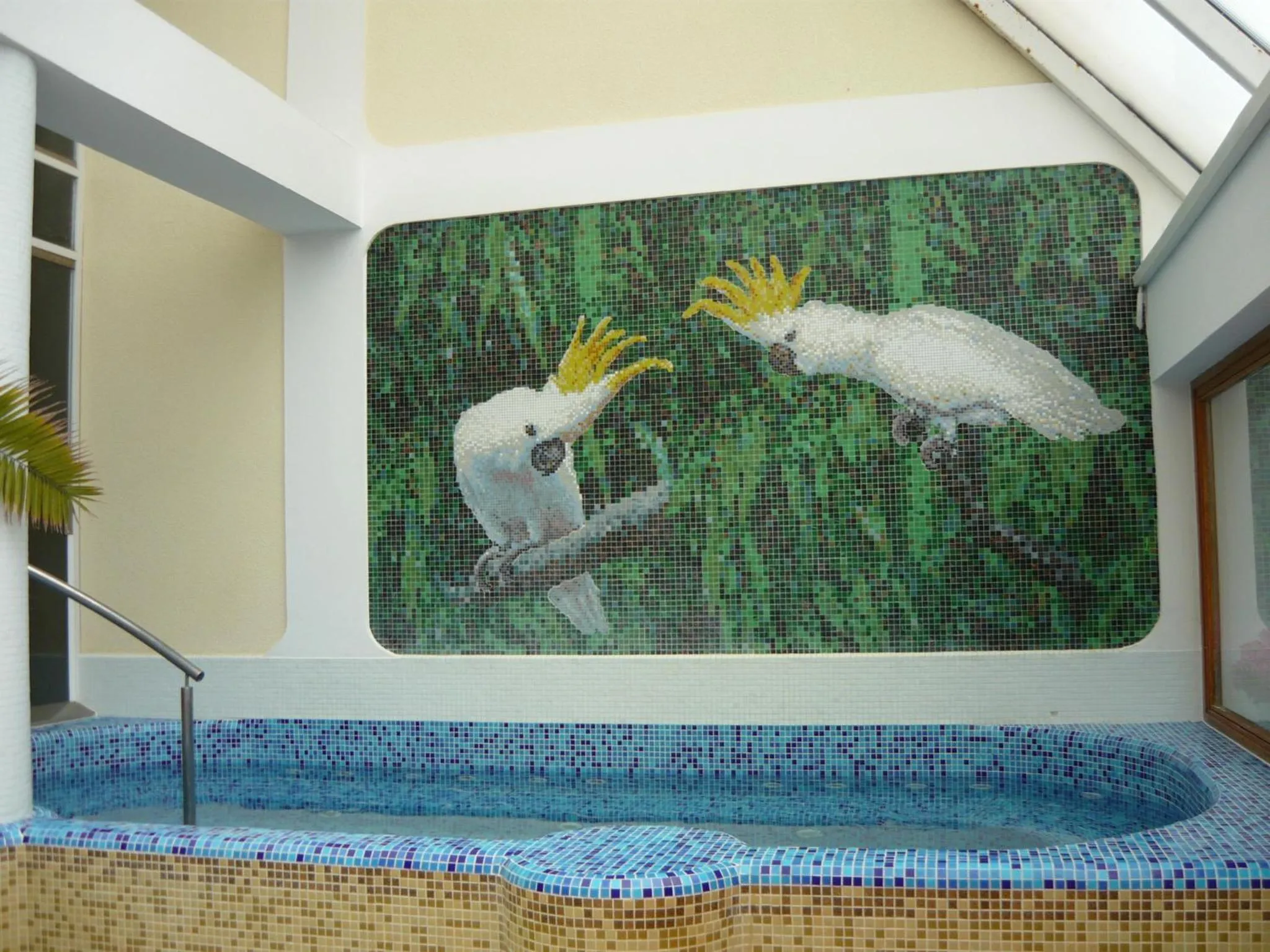 Hot Tub in Wellness Hotel Kakadu