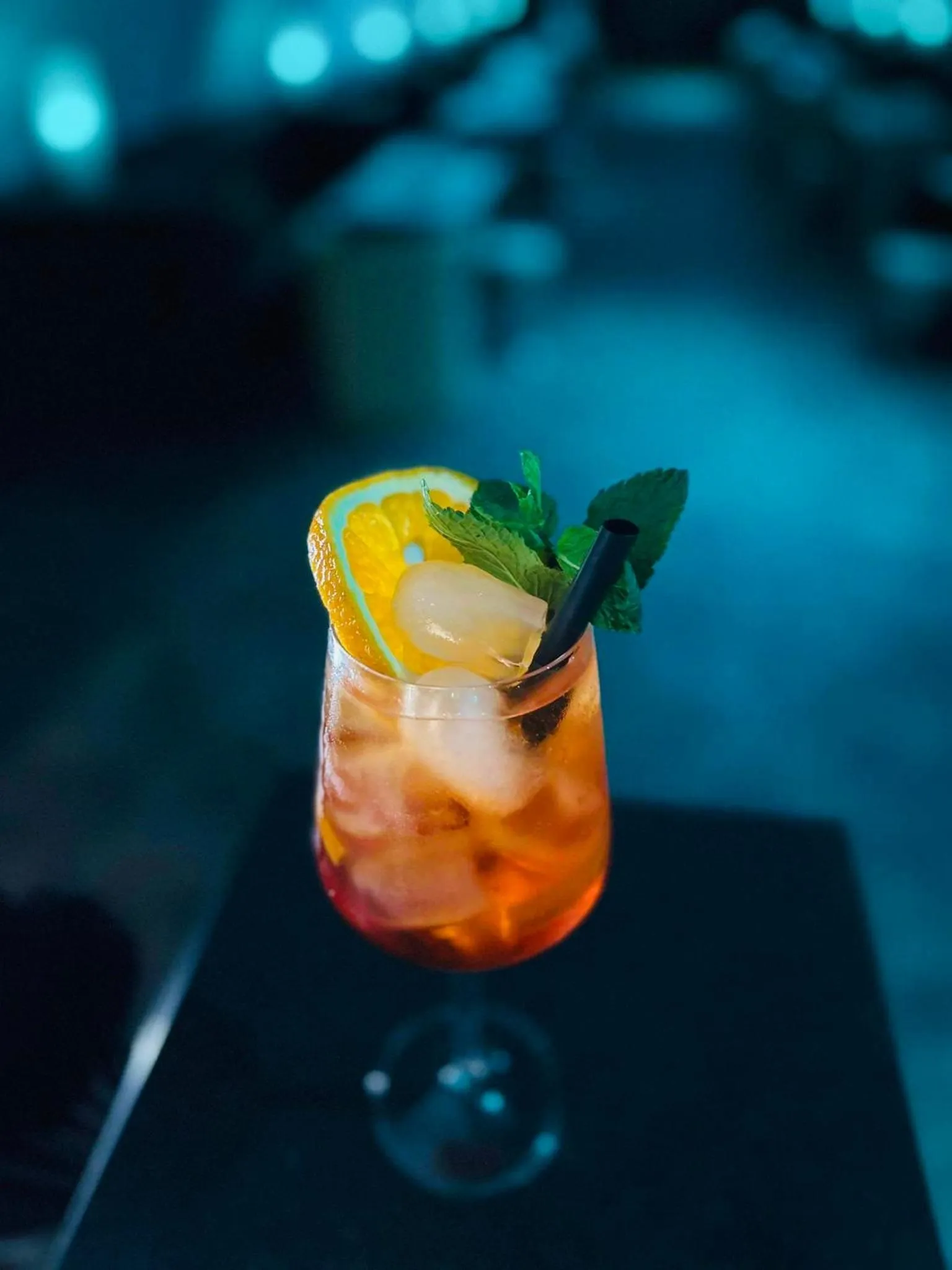 Nightclub / DJ in CE Plaza Hotel