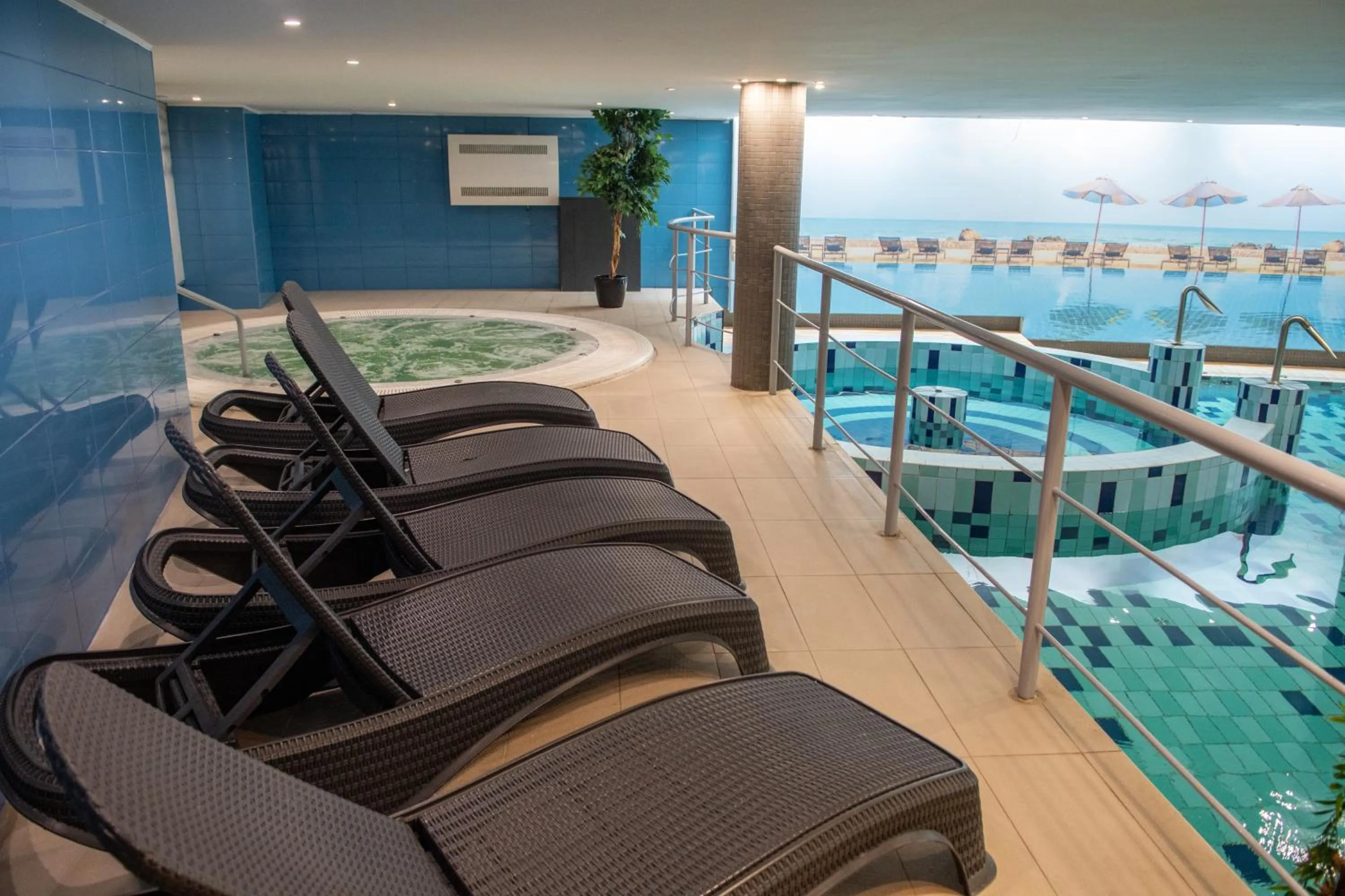 Swimming pool in CE Plaza Hotel