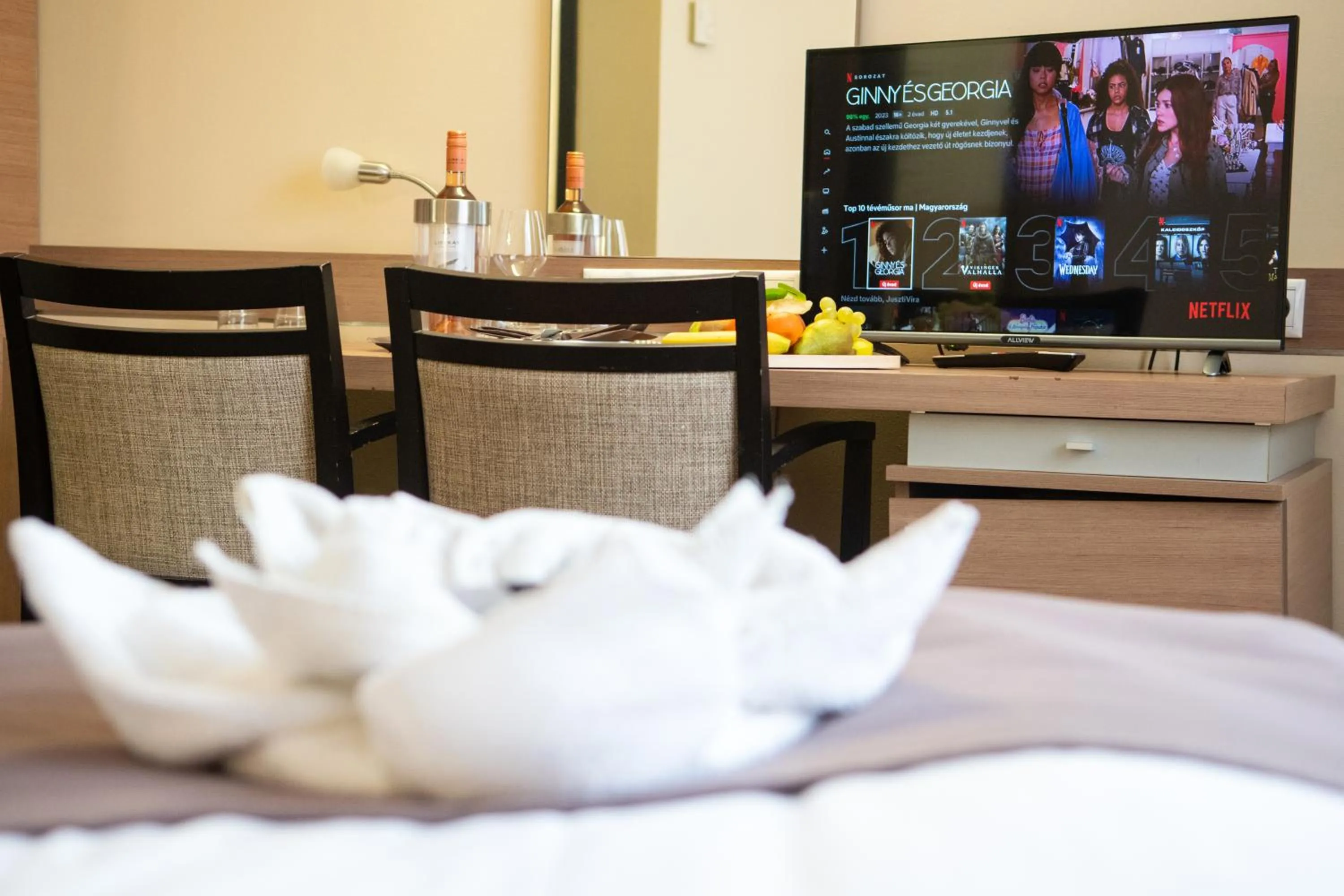 Bed in CE Plaza Hotel