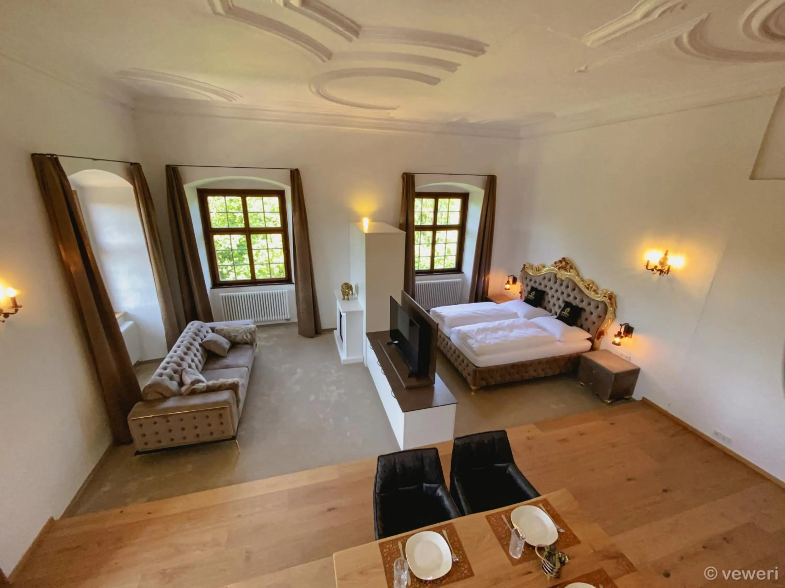 Photo of the whole room, Bed in Innviertler Versailles