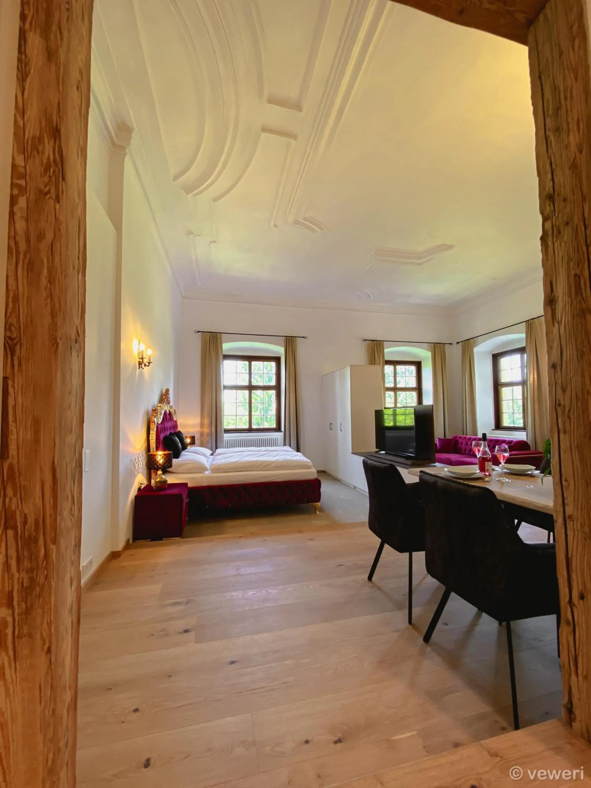 Photo of the whole room, Bed in Innviertler Versailles