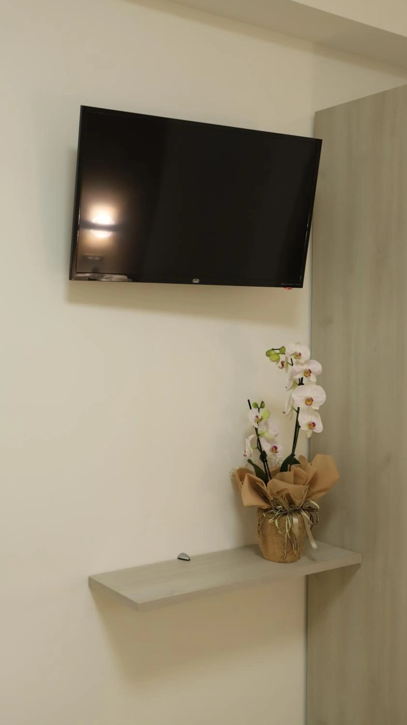 TV and multimedia in Avola My House B&B