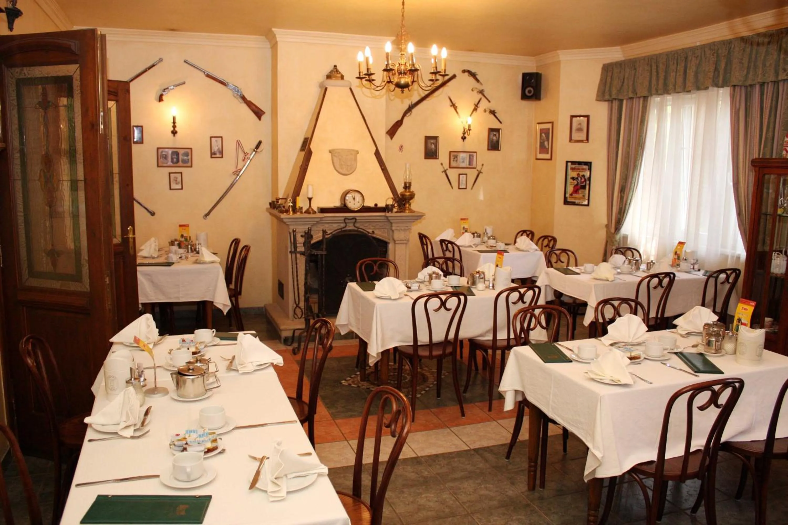 Restaurant/places to eat in Lévay Villa Hotel
