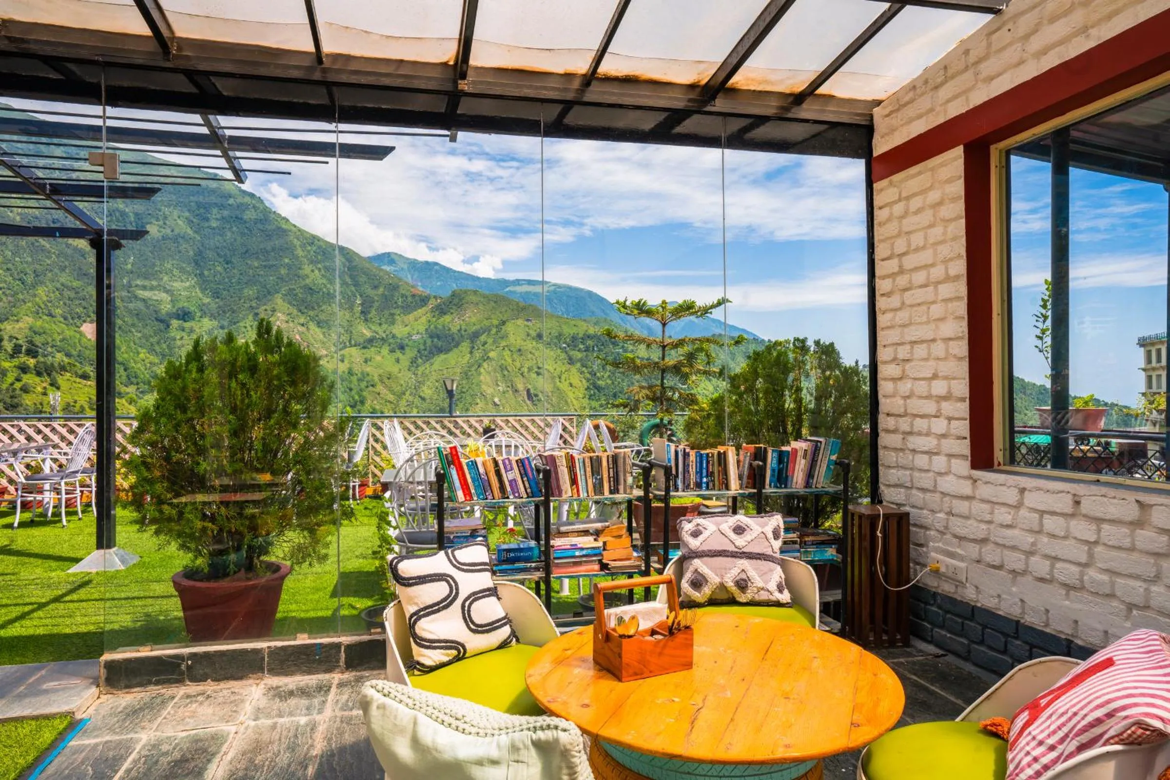 Library in Zostel McLeodganj