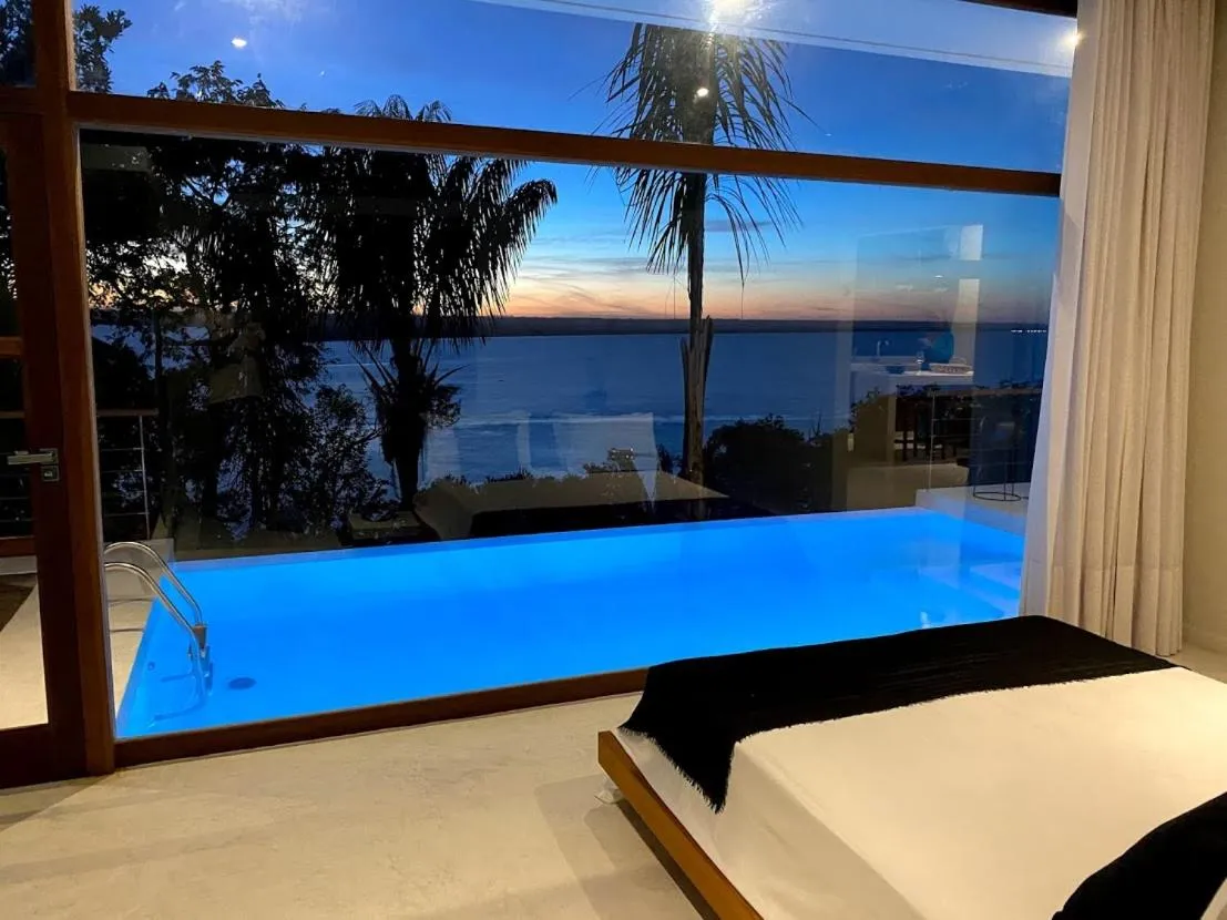 Swimming pool, Bed in VILAS de LUXO