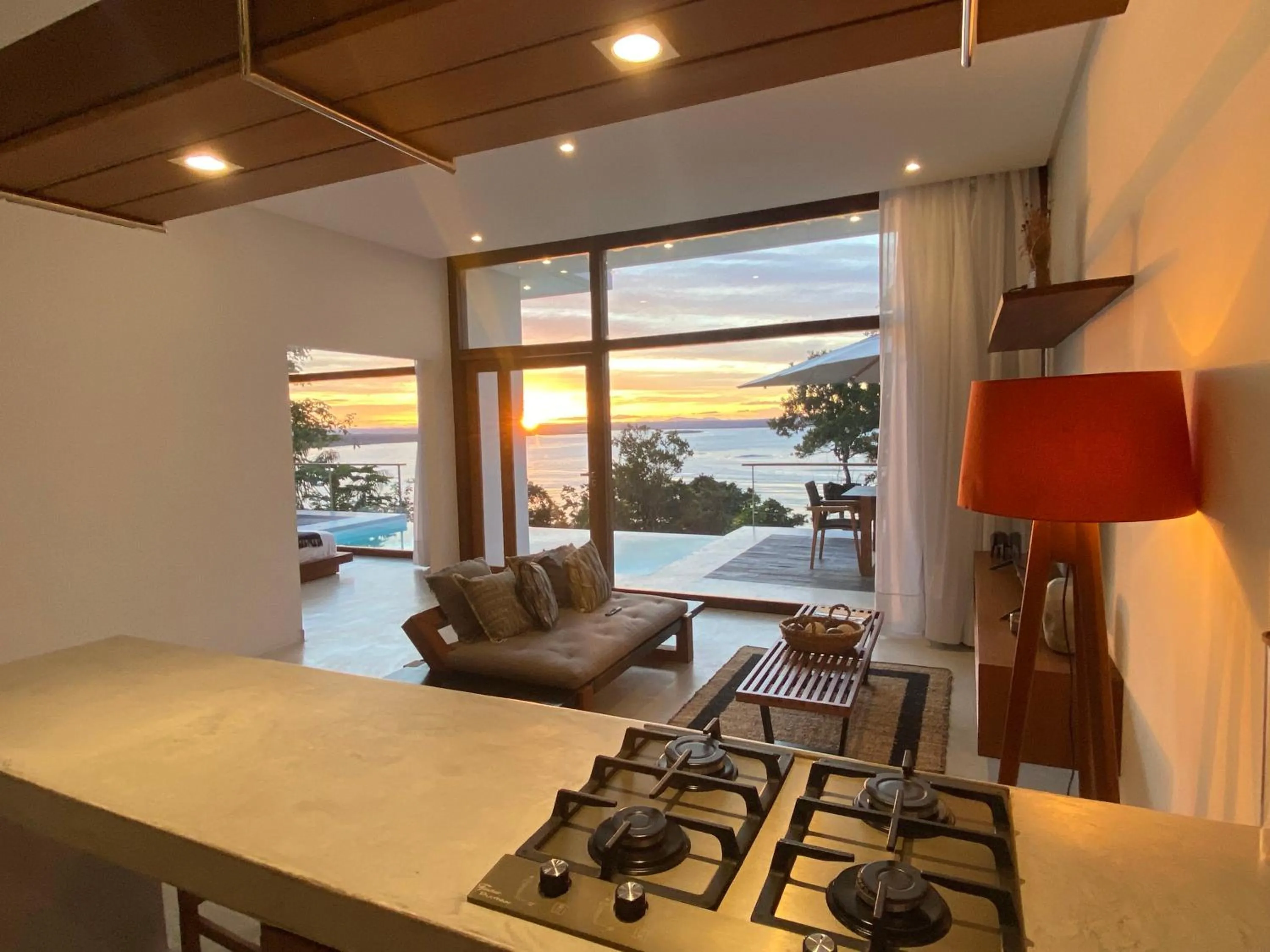 Kitchen or kitchenette in VILAS de LUXO