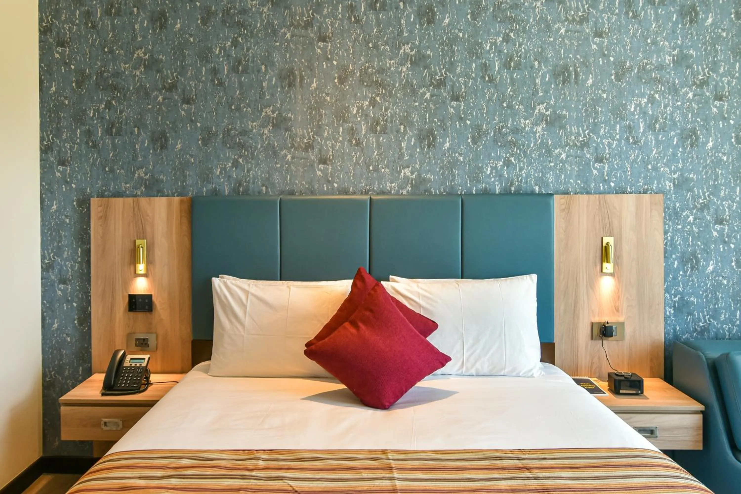 Bedroom, Bed in Golden Tulip Zanzibar Airport Hotel & Spa