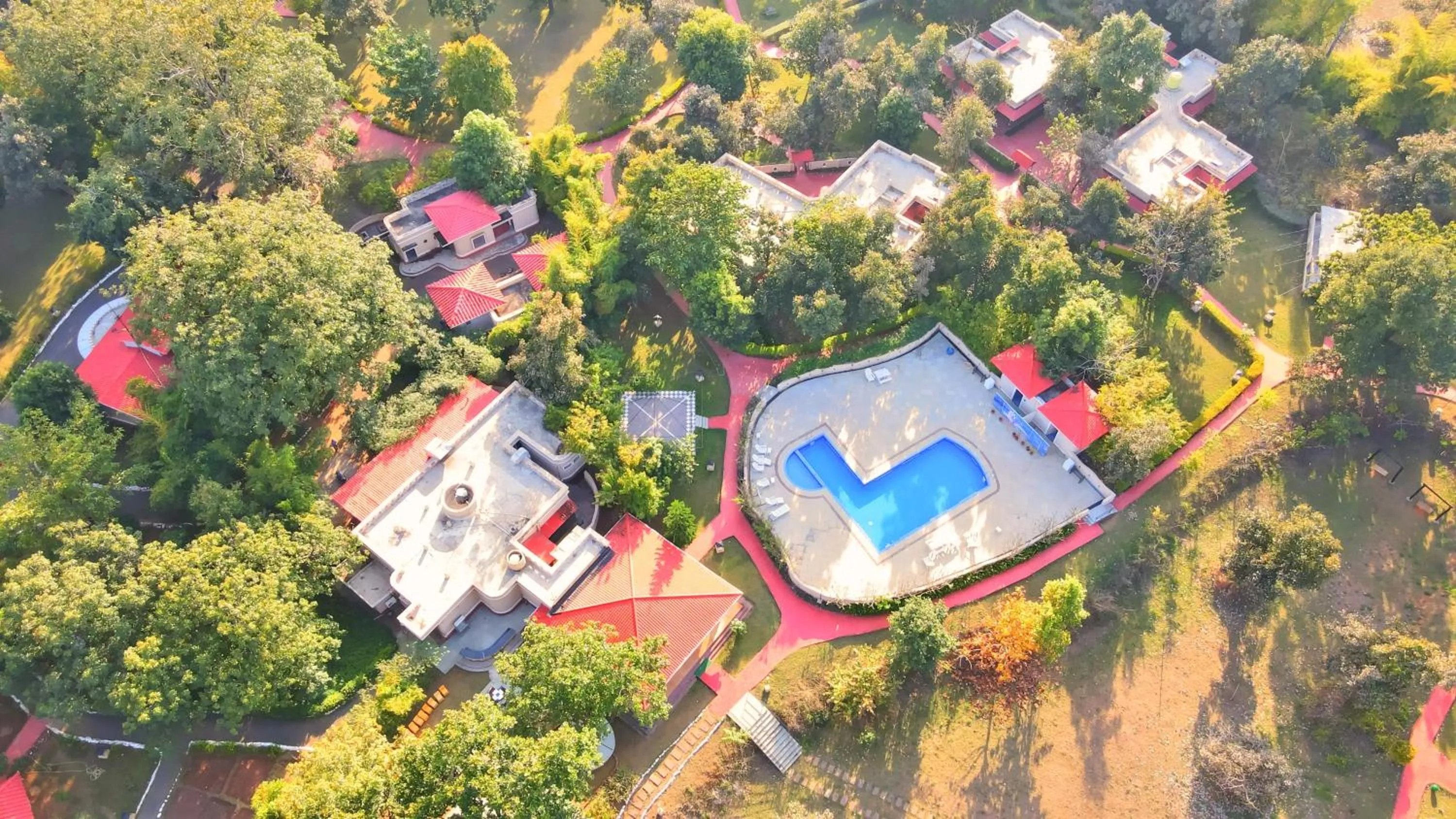 Bird's eye view in Bundela Bandhavgarh by Octave