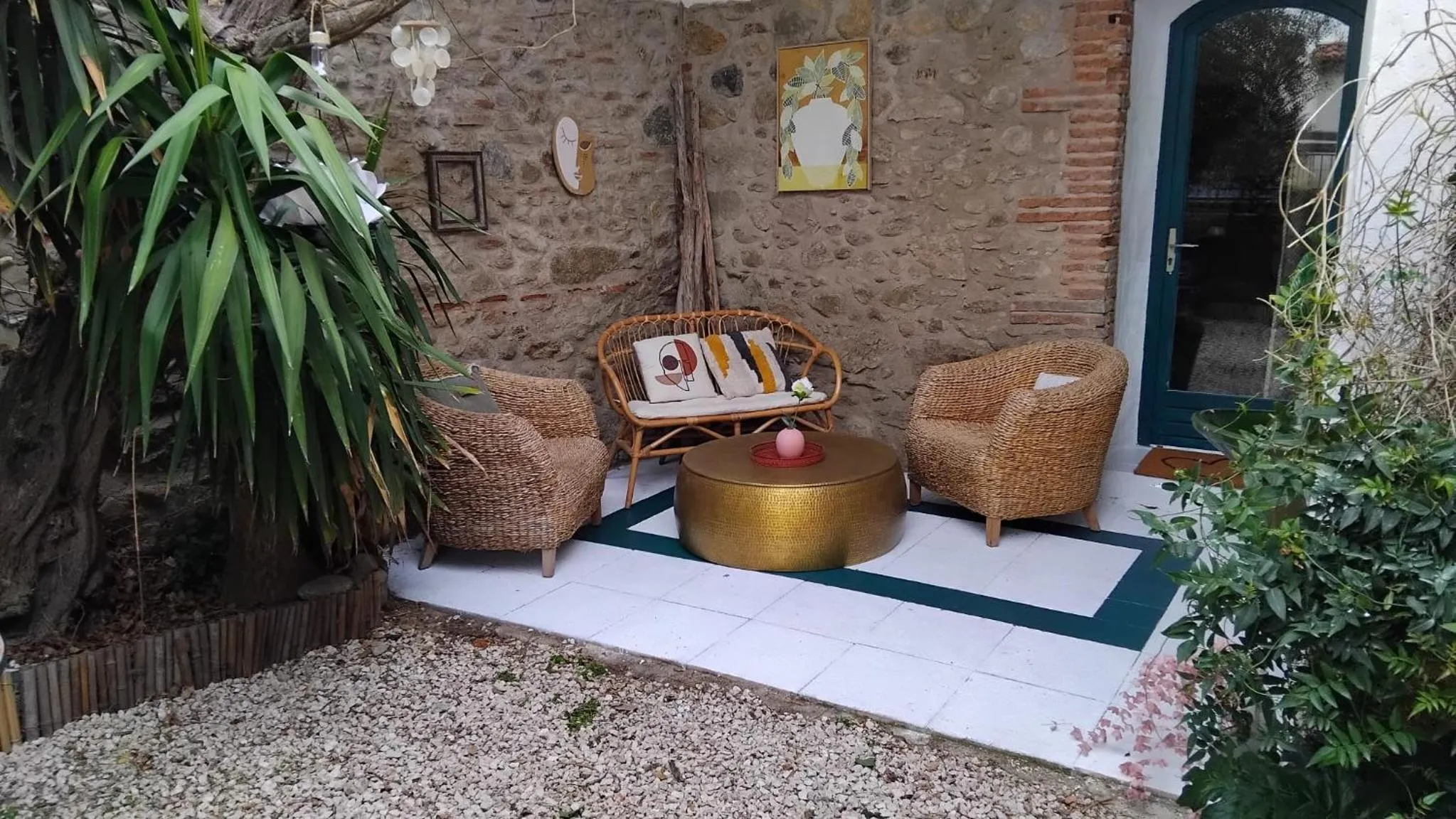 Garden in La Belle D'Âme - Guest House