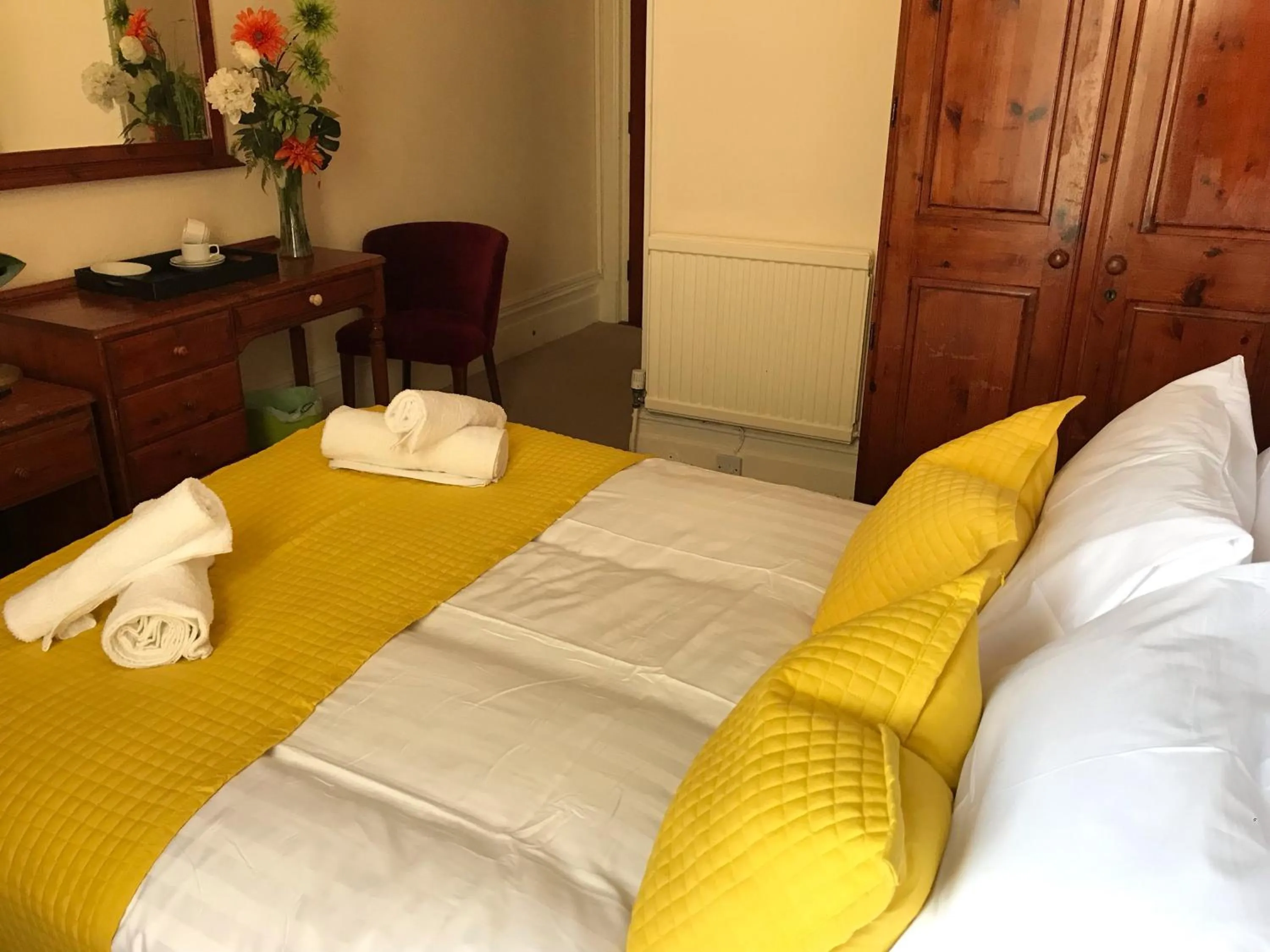 Photo of the whole room in Pearl & Pebbles Eastbourne