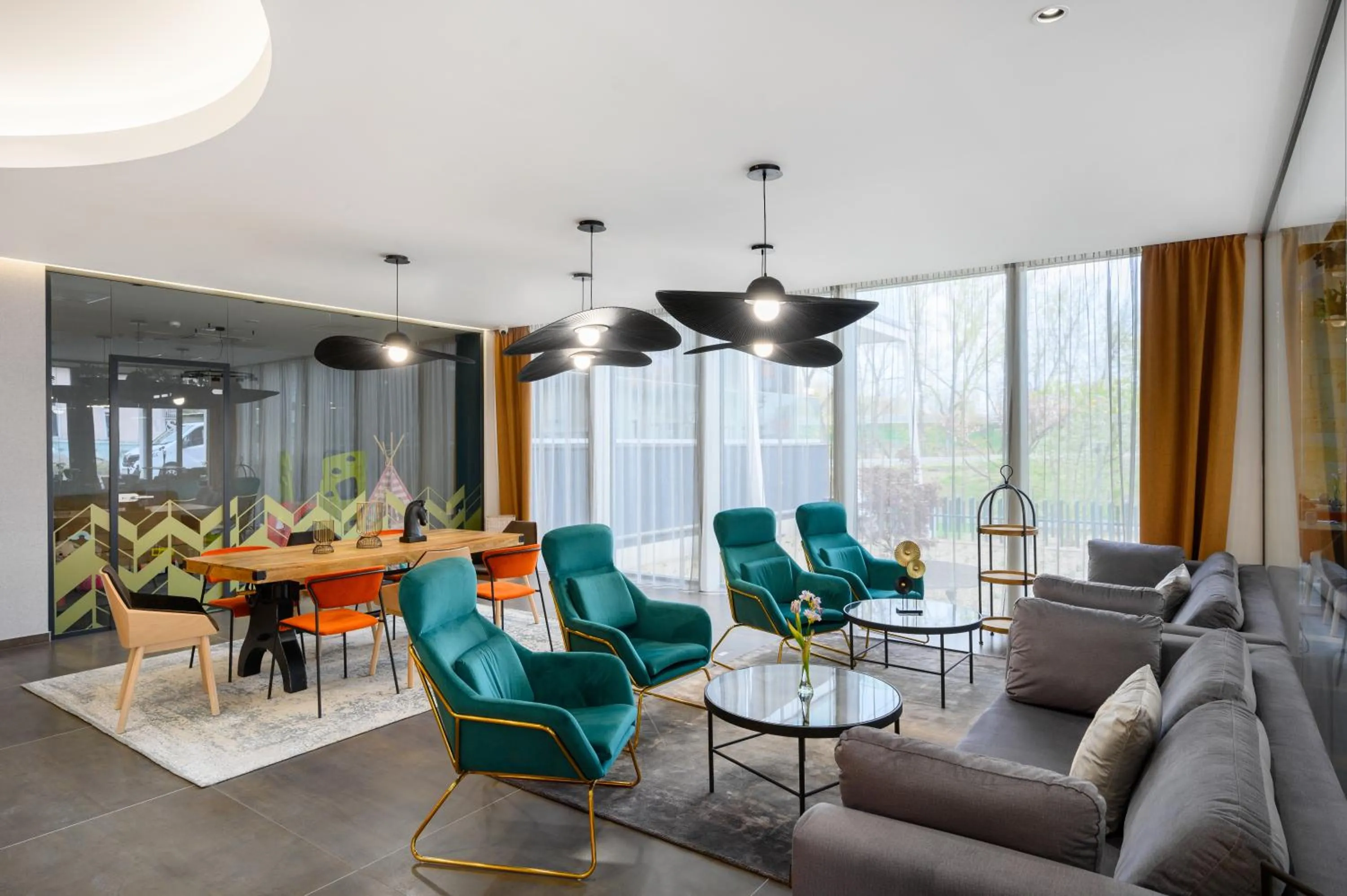 Seating area in Mercure Tokaj Center