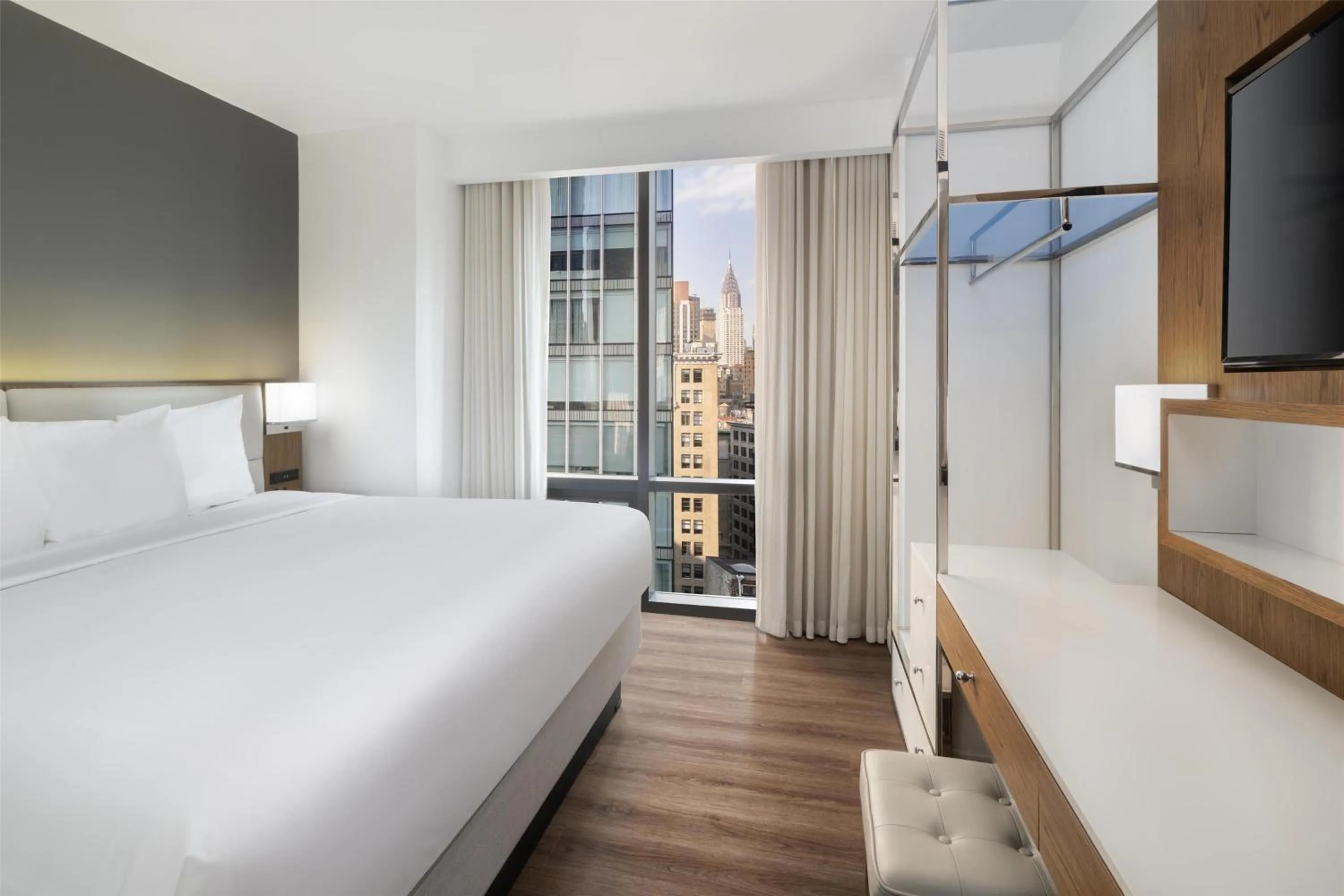 Bedroom, Bed in Best Western Premier Empire State Hotel