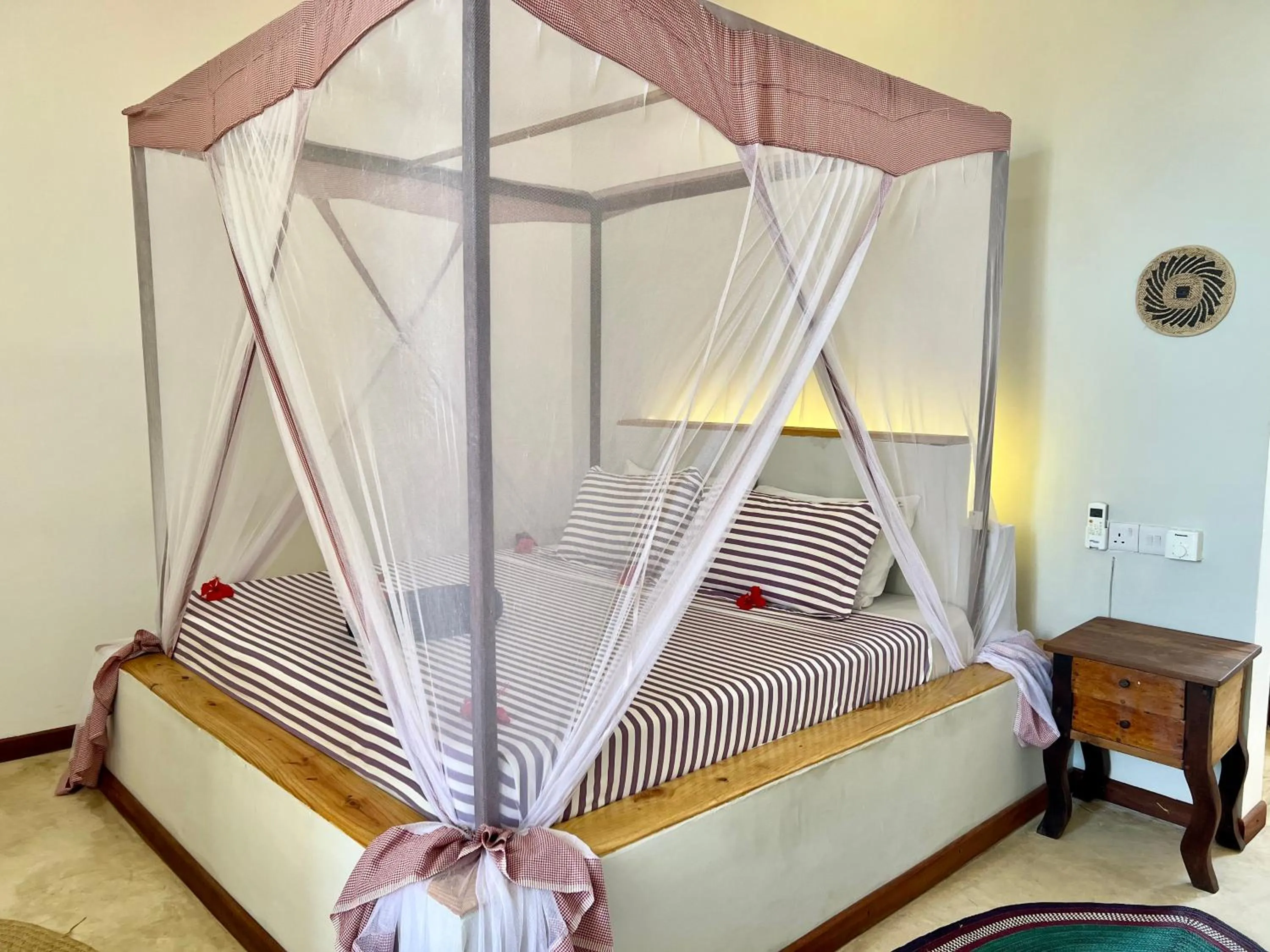 Bed in Chikachika Beach B&B