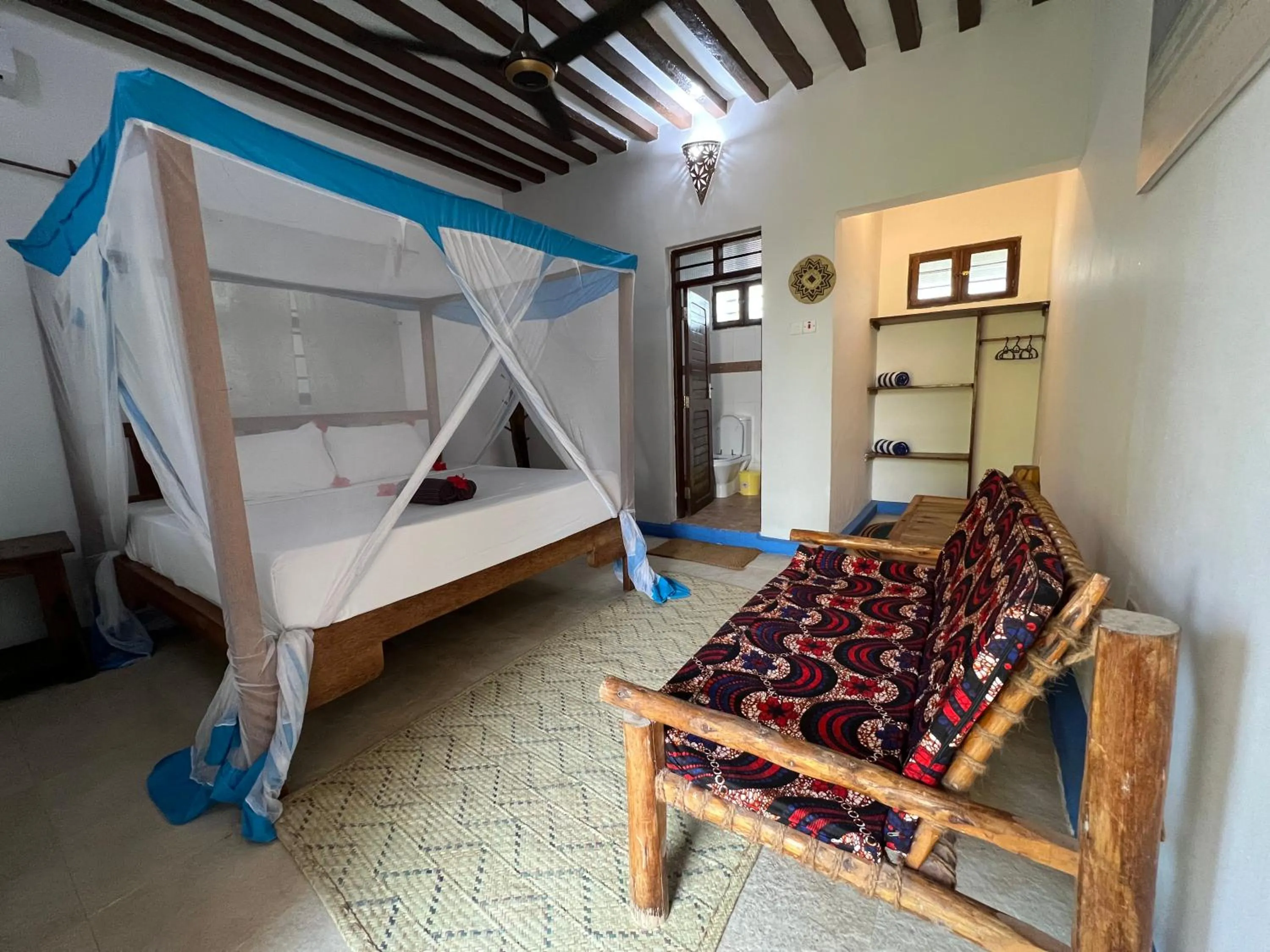 Bed in Chikachika Beach B&B