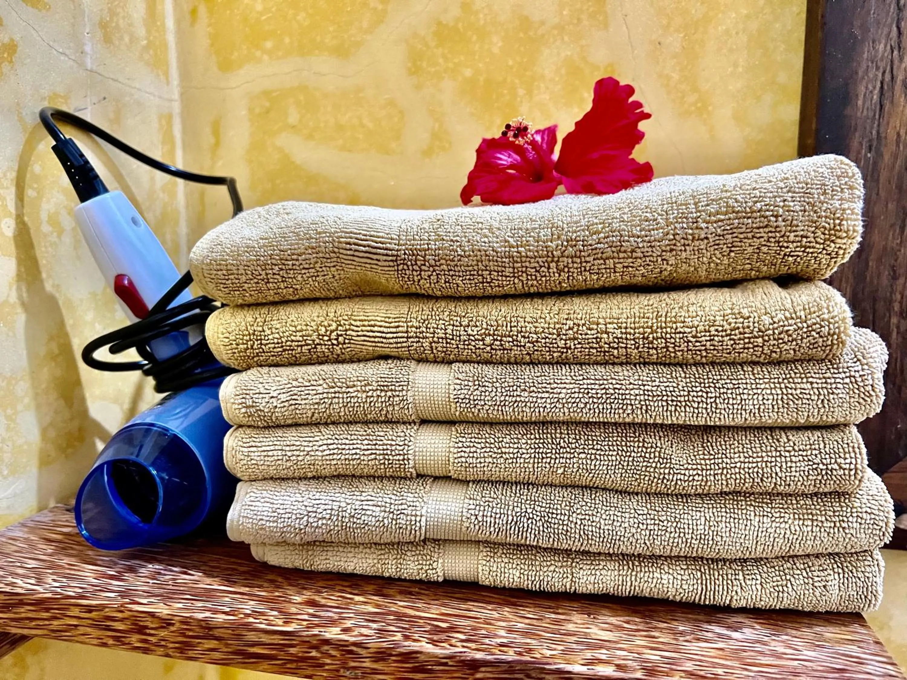 Chikachika Beach B&B