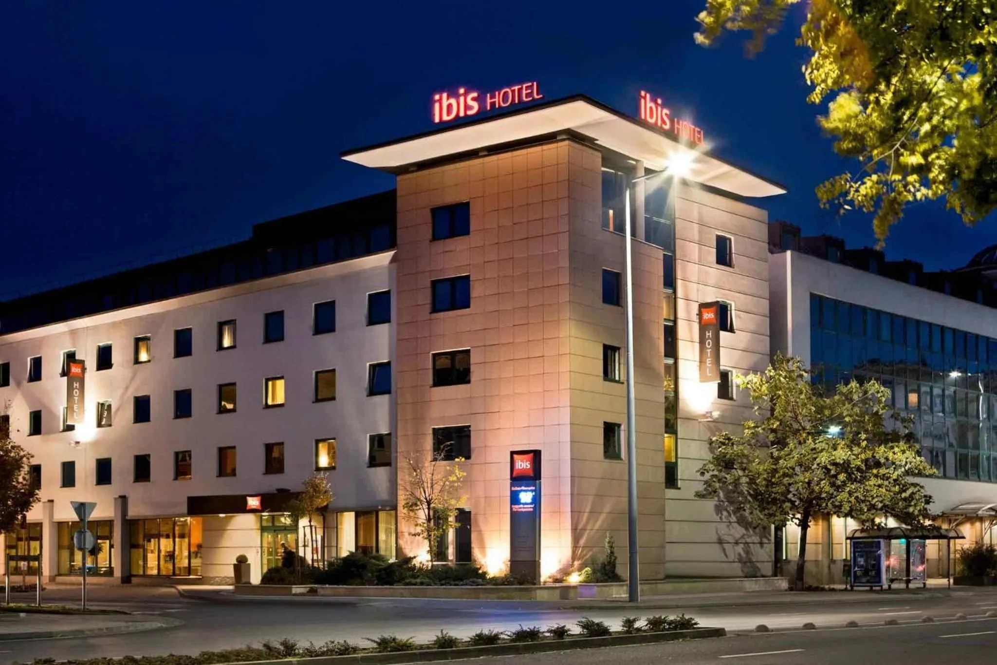 Property building in Ibis Győr