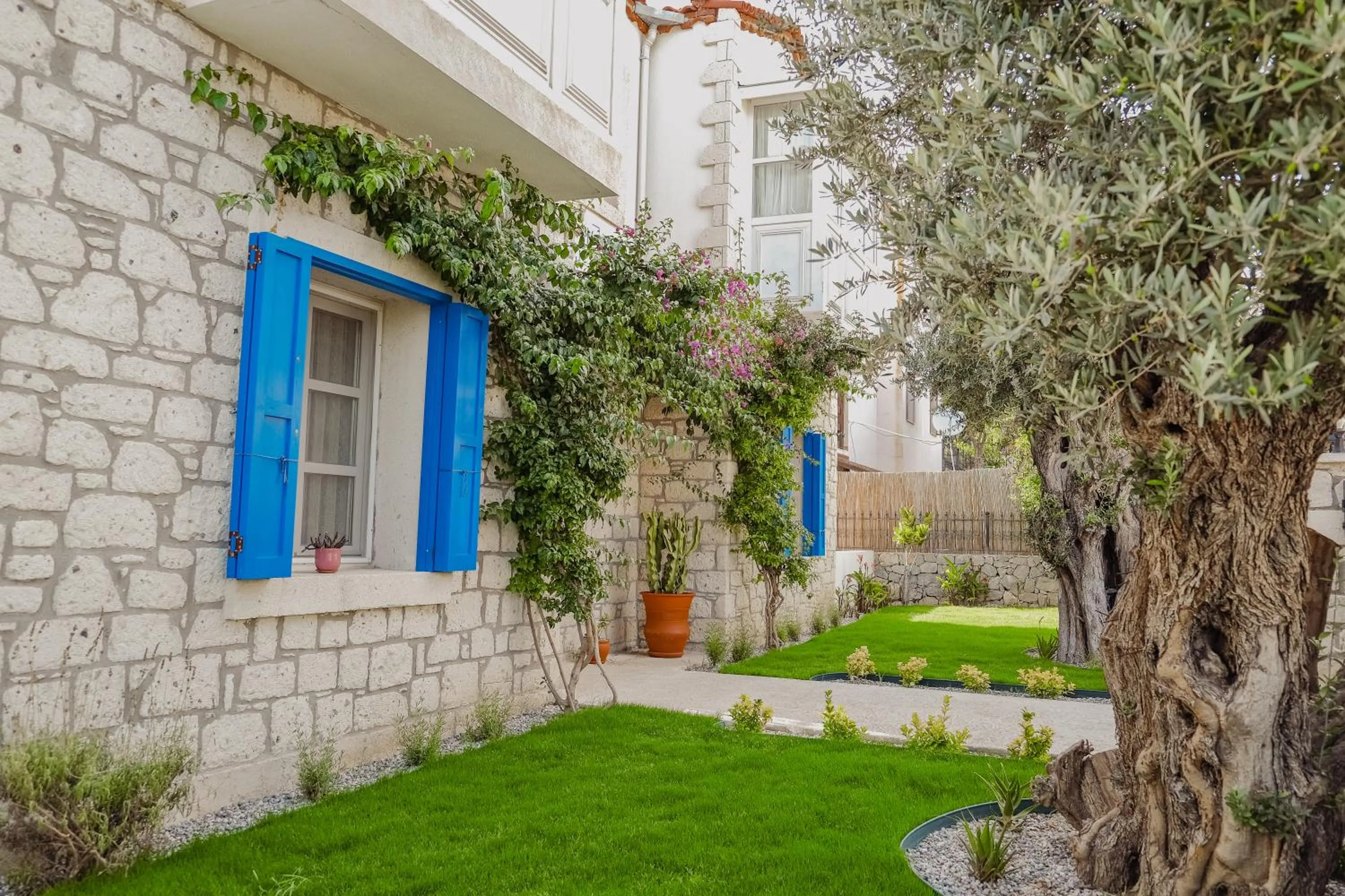 Facade/entrance in Alacati Fora Bella